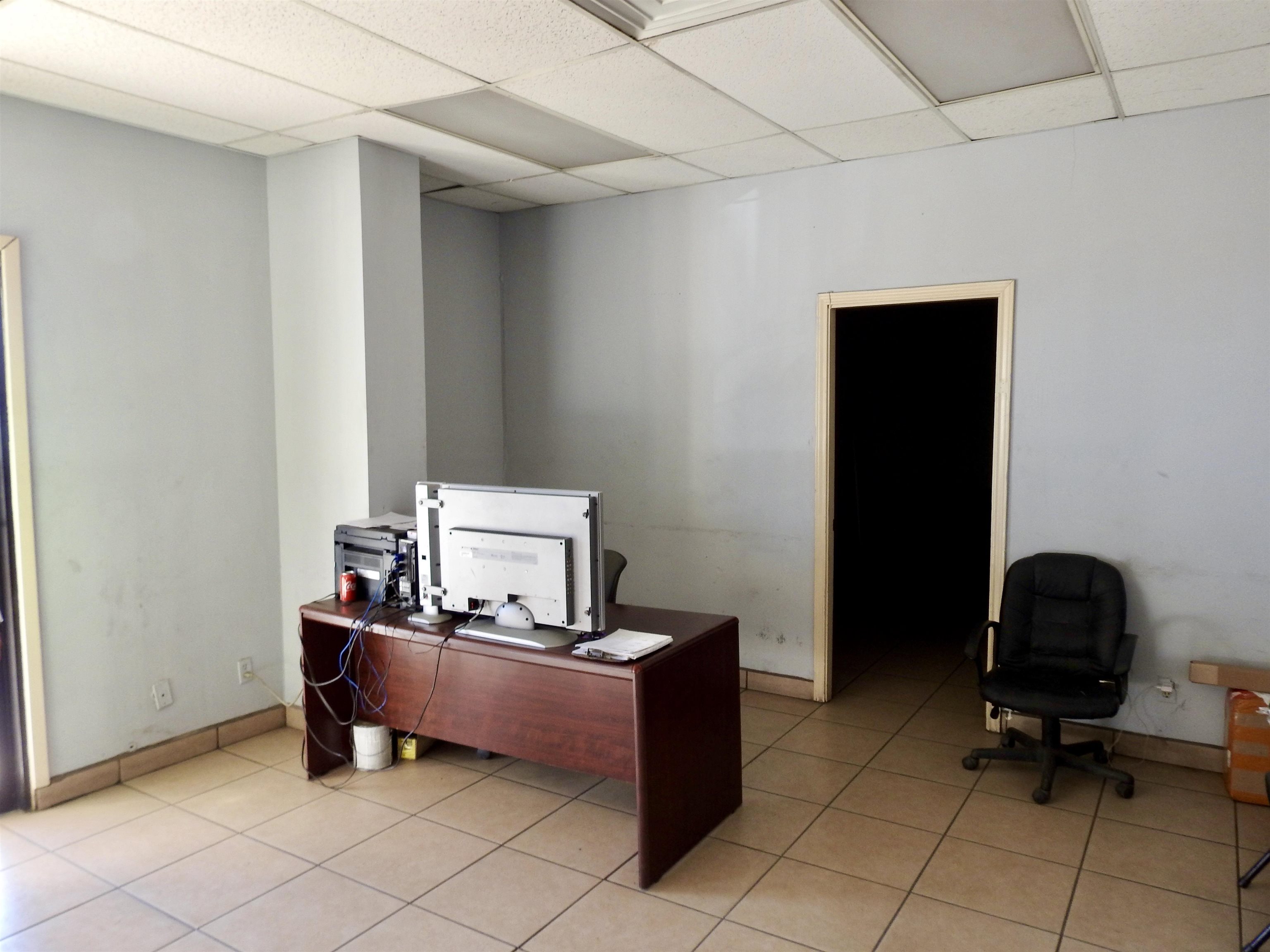 702 Enterprise St Property Photo 6