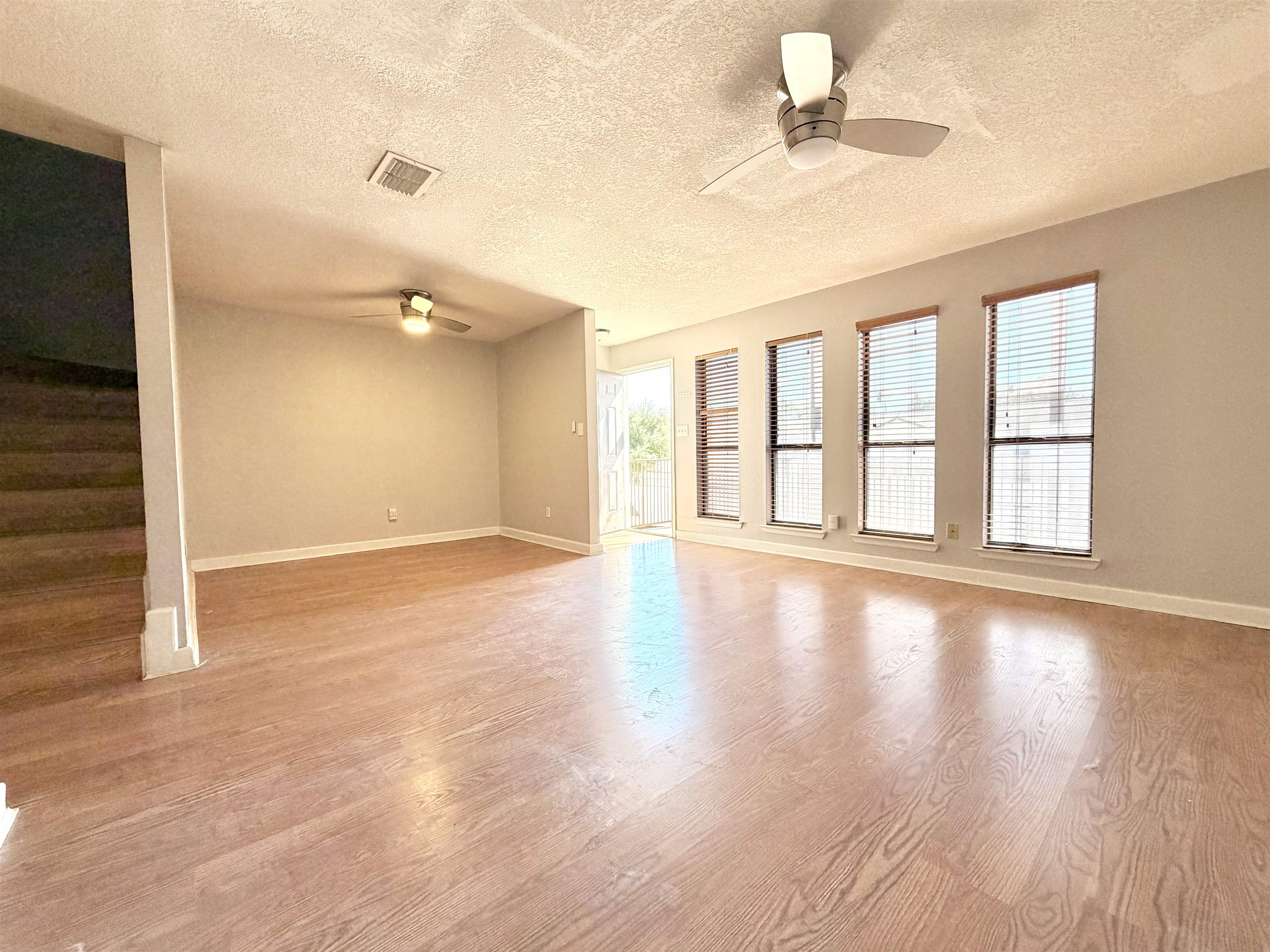 101 W Del Mar Blvd 7e Property Photo 7