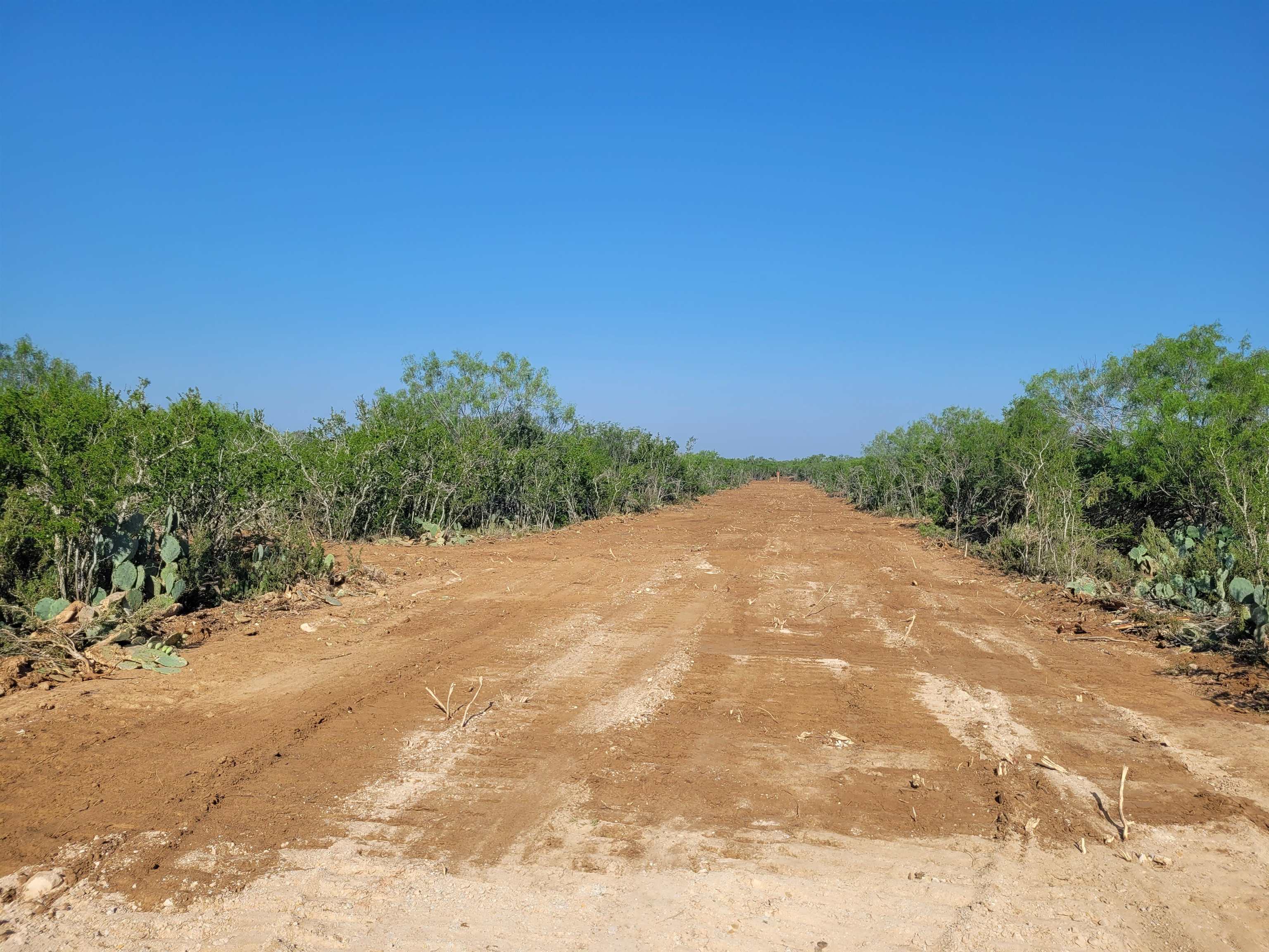 1000 U.s. Hwy 83 Property Photo 1