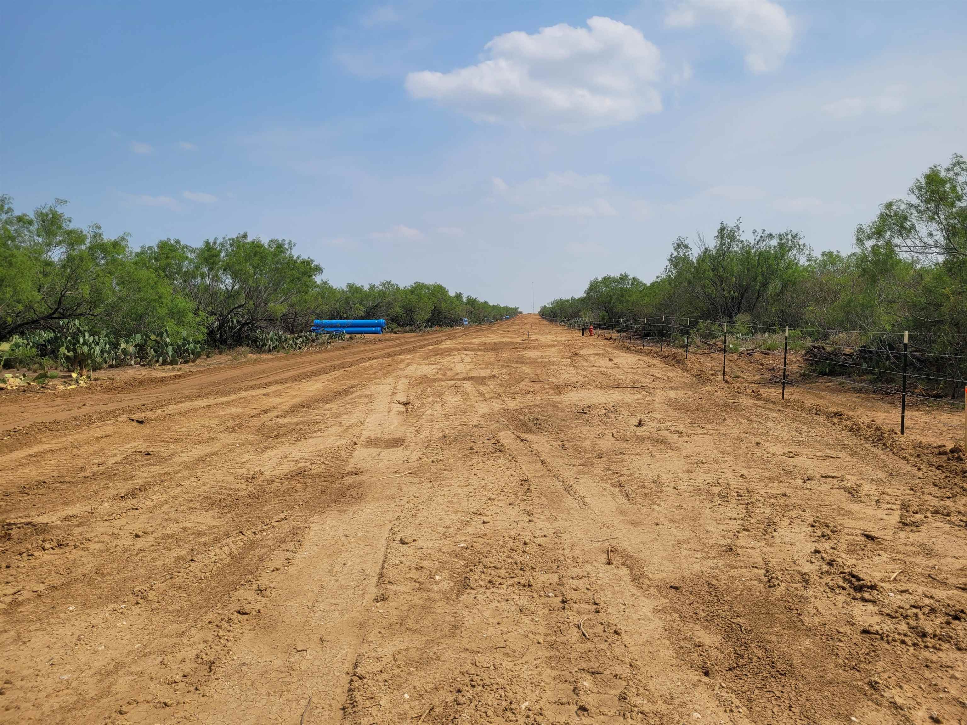 1000 U.s. Hwy 83 Property Photo 2