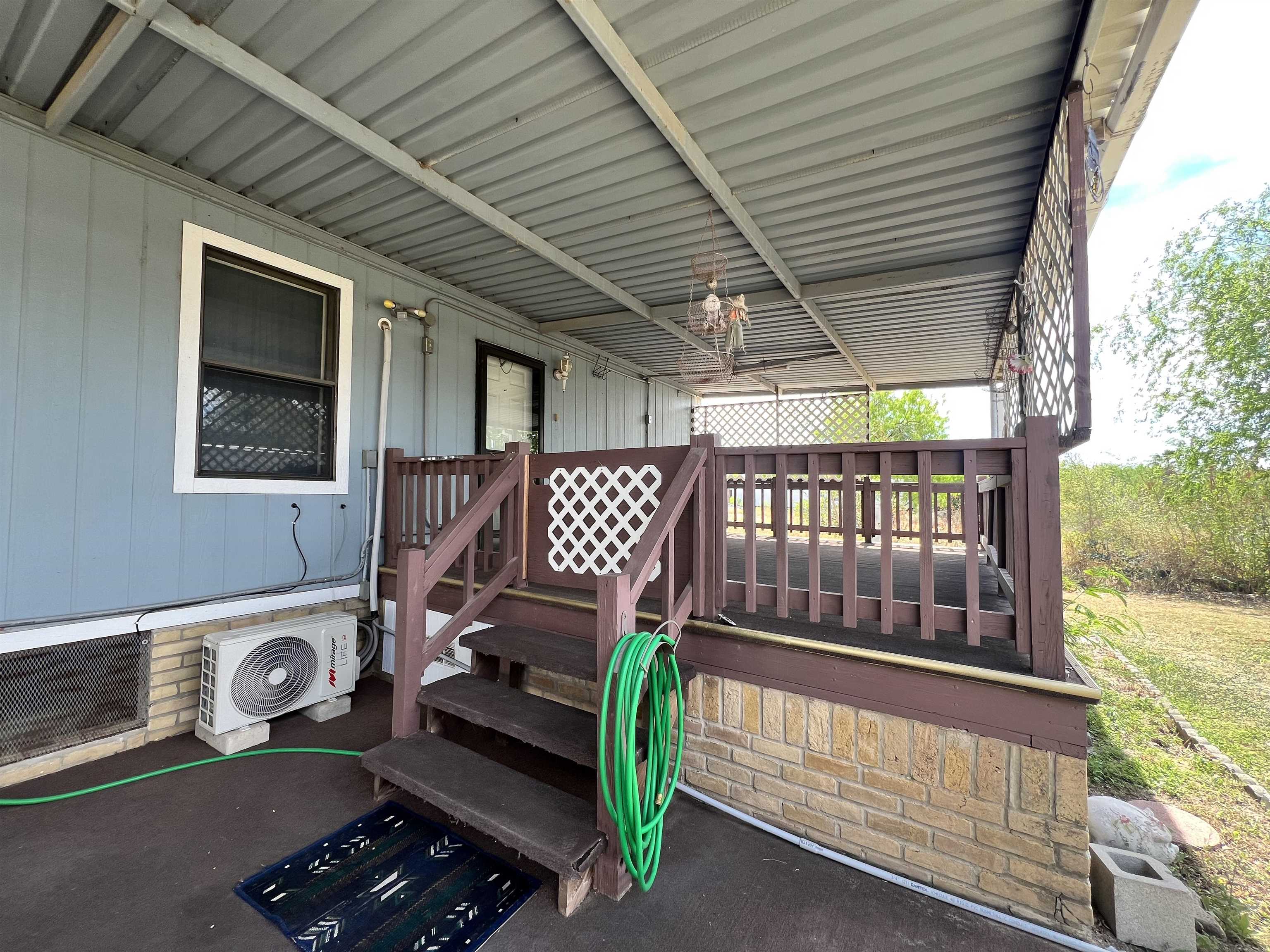 134 Sunshine Ln. Property Photo 7