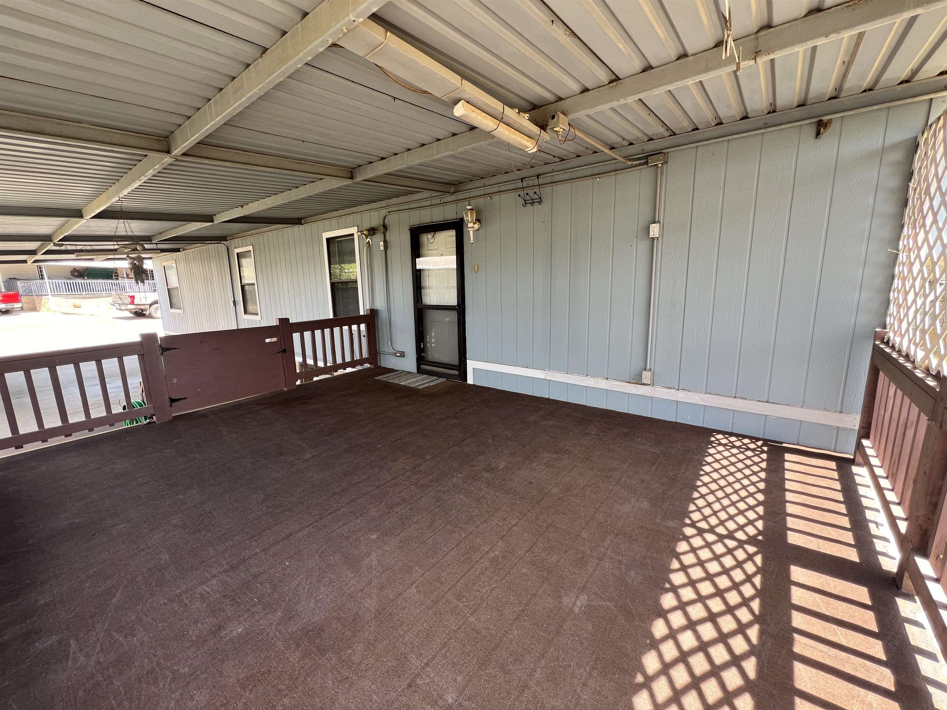 134 Sunshine Ln. Property Photo 8
