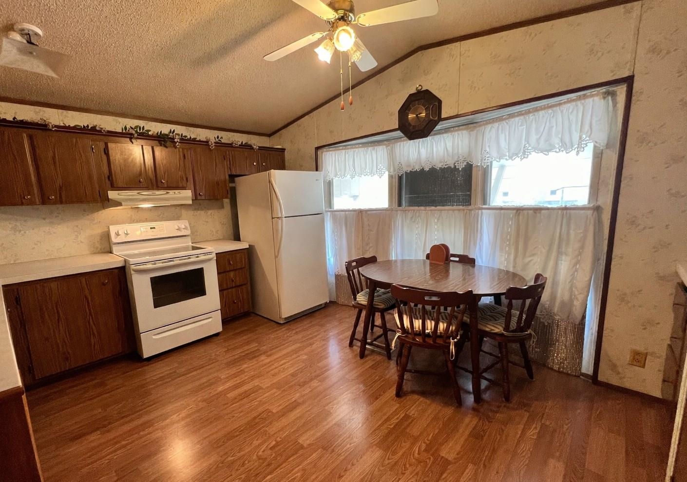 134 Sunshine Ln. Property Photo 12