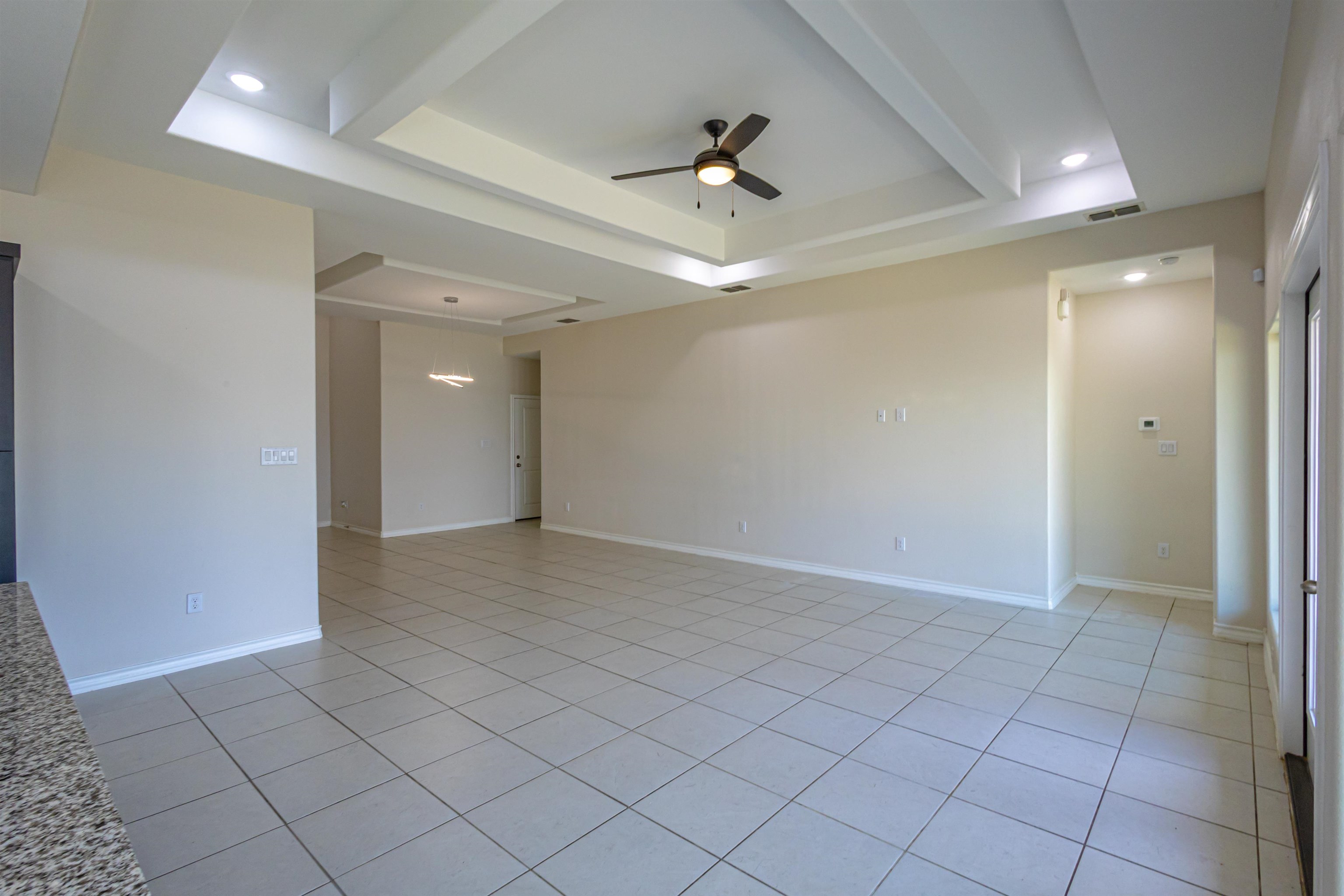 1512 Latigo Loop Property Photo 7