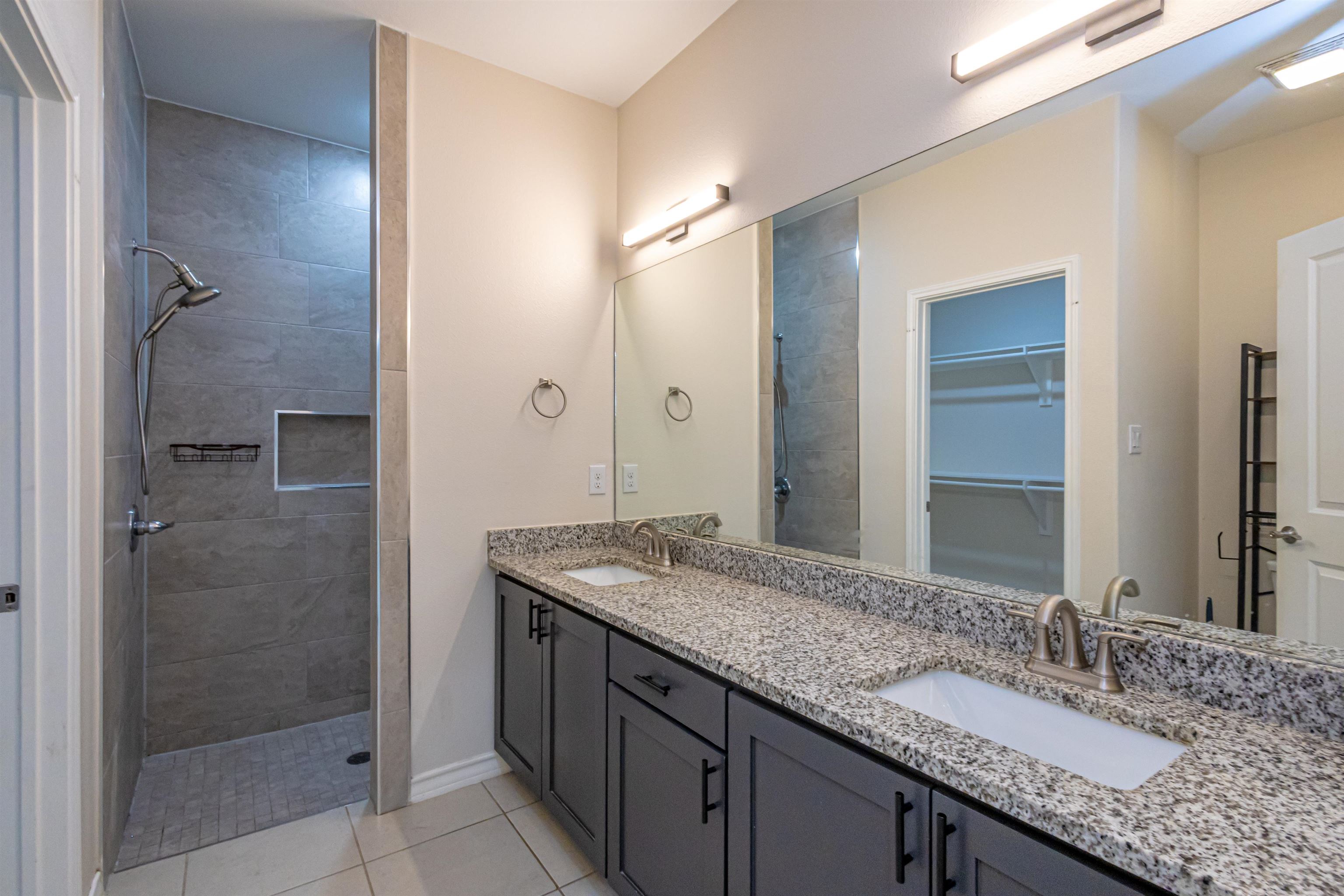 1512 Latigo Loop Property Photo 13