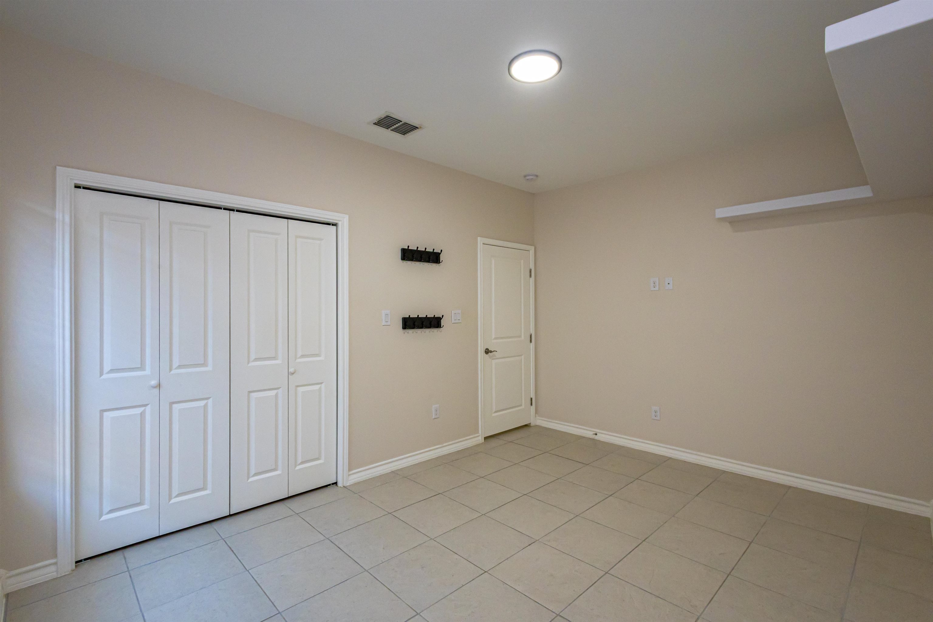 1512 Latigo Loop Property Photo 20