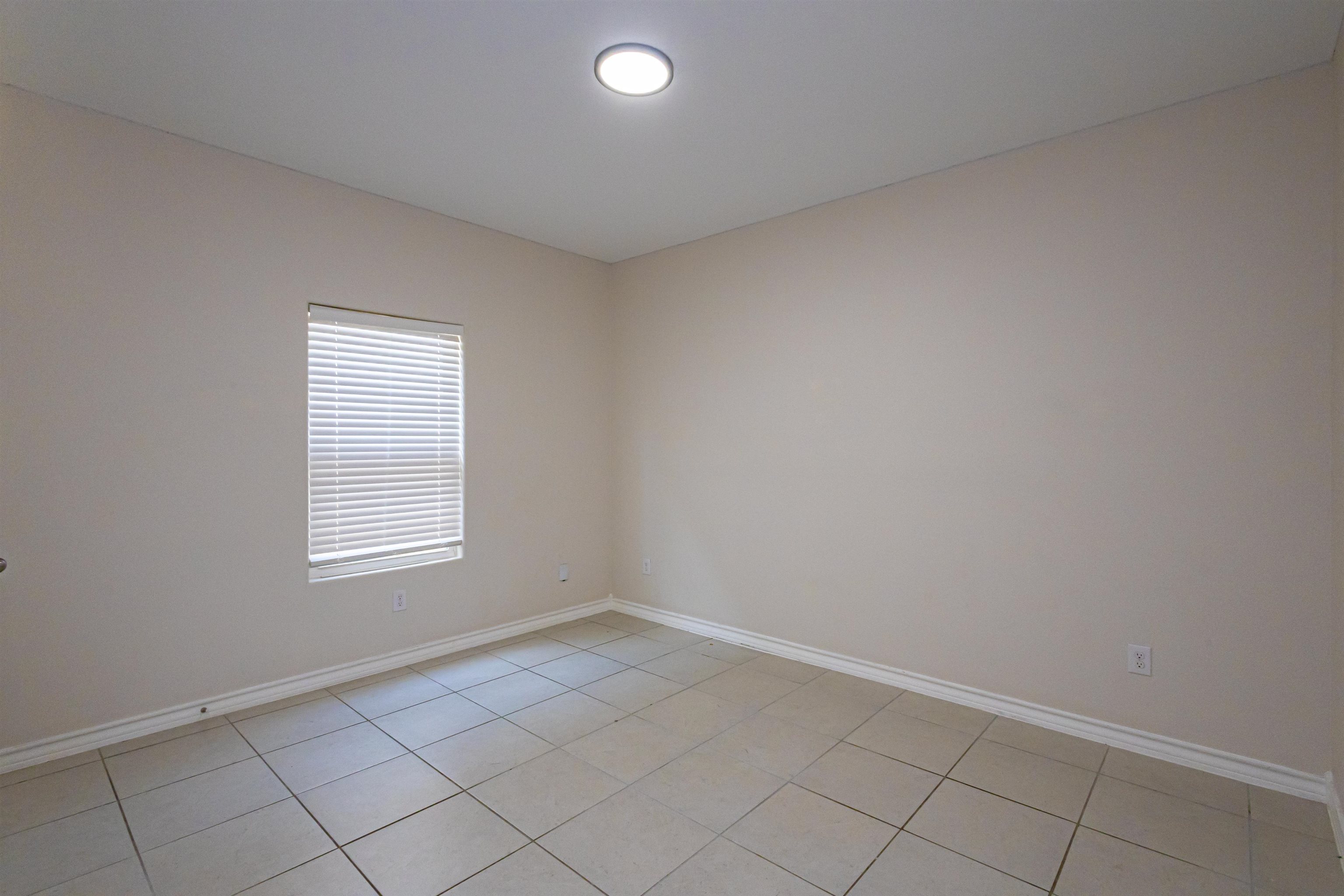 1512 Latigo Loop Property Photo 22