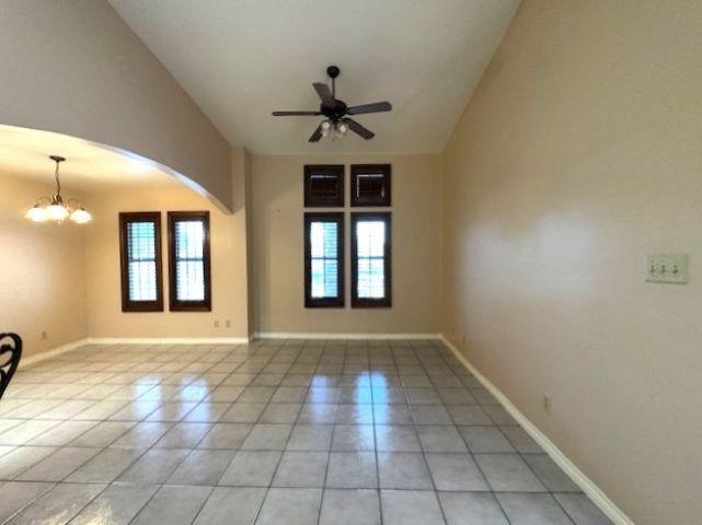 205 Martingale Ln 64 Property Photo 2