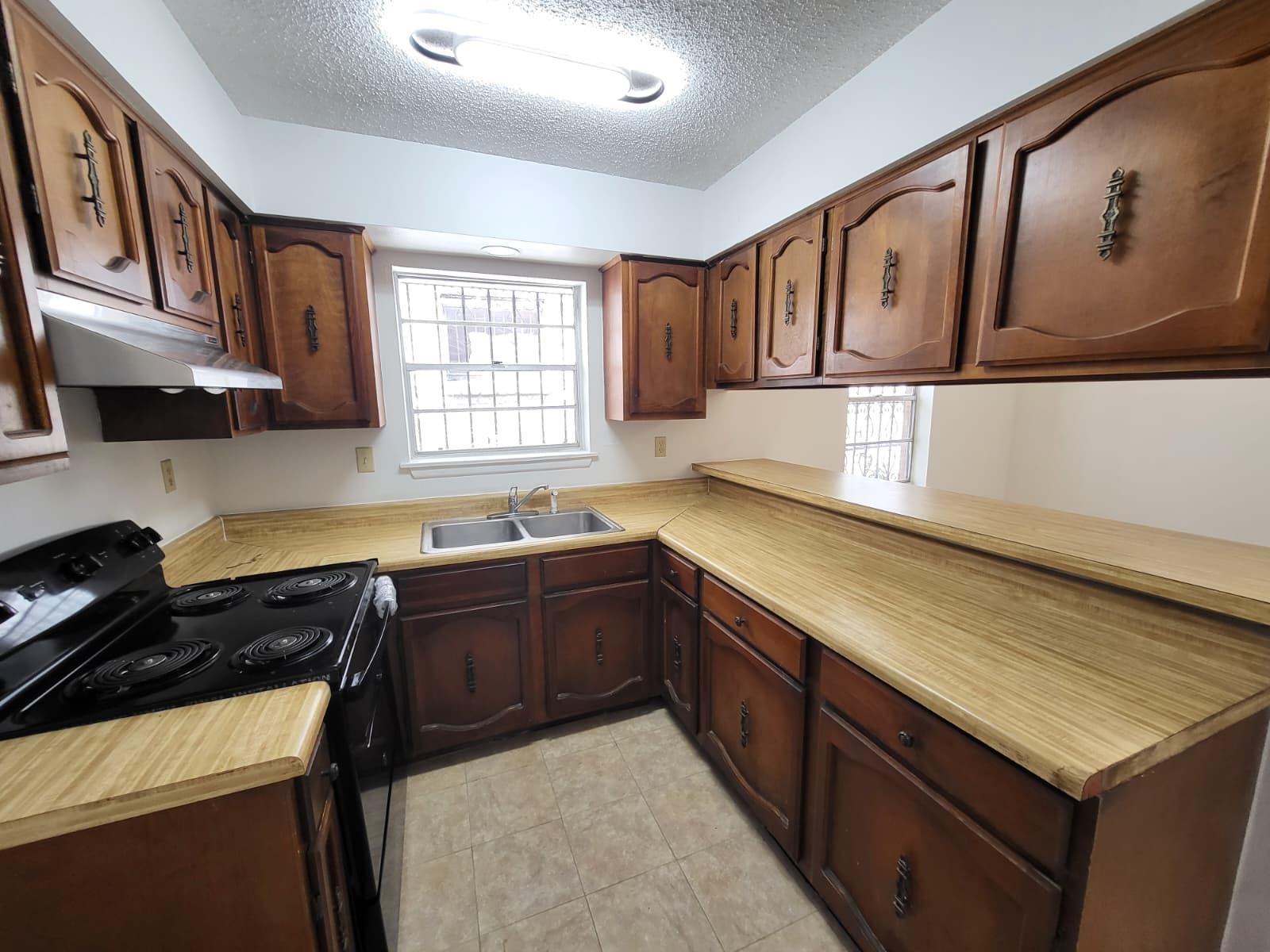 216 N Meadow Ave 1 Property Photo 9