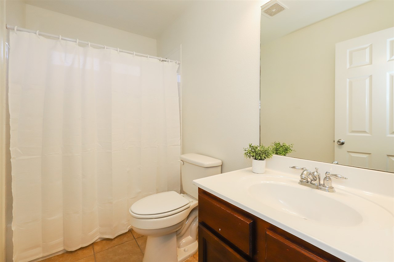 618 Ovenbird Thicket Dr Property Photo 15