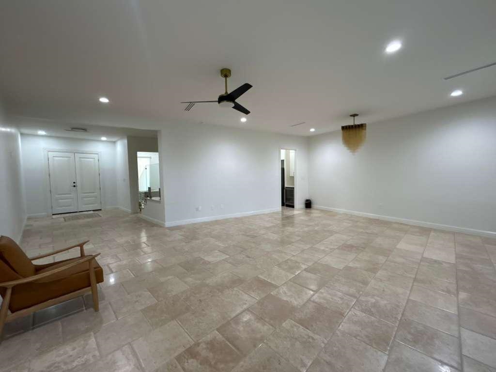 2110 Bermuda Dr 8 Property Photo 5