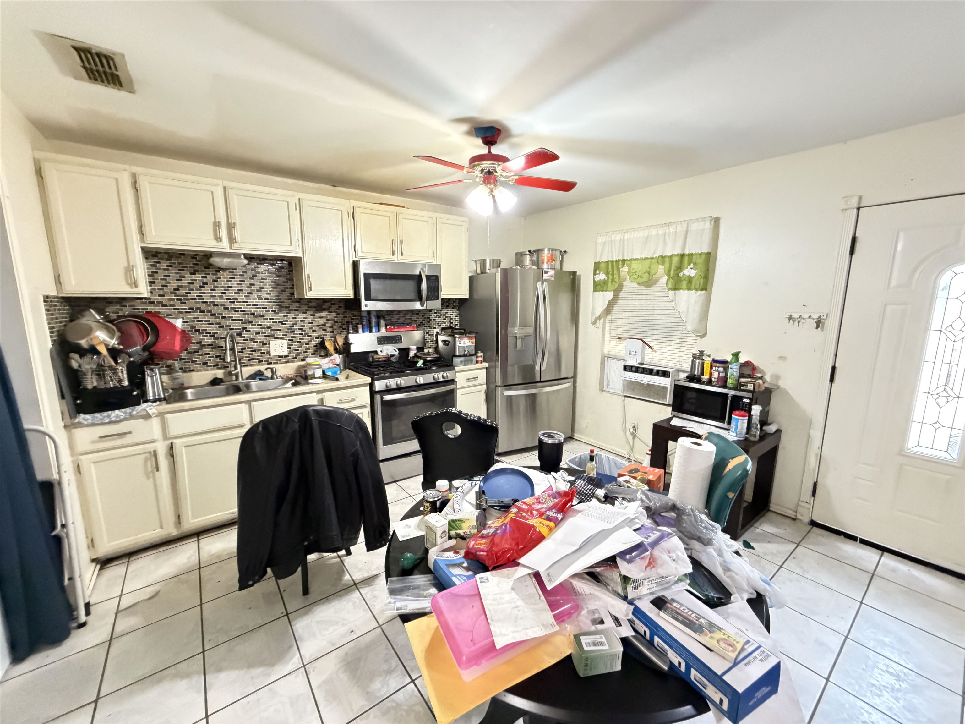 312 Larga Vista Dr Property Photo 3