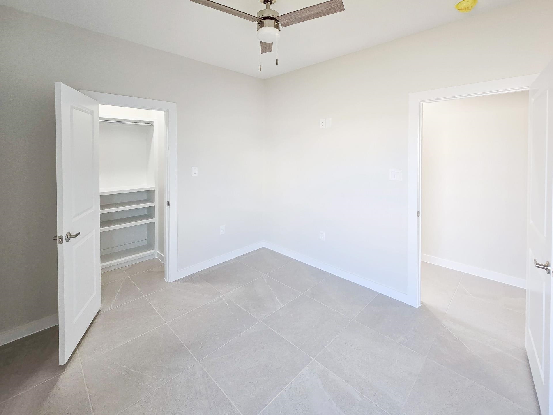 1018 Noyola Loop Property Photo 18