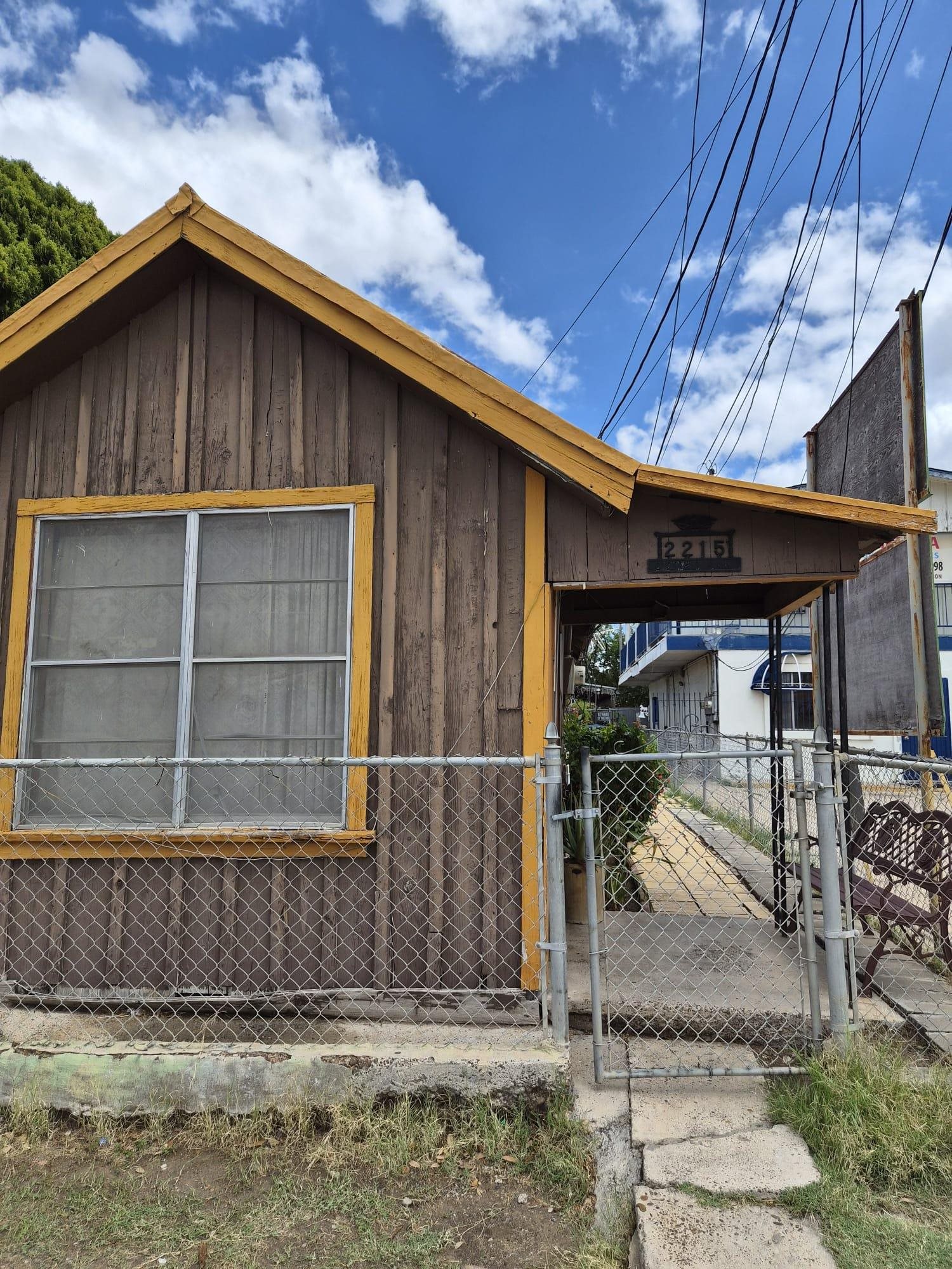 2215 San Dario Ave Property Photo 10