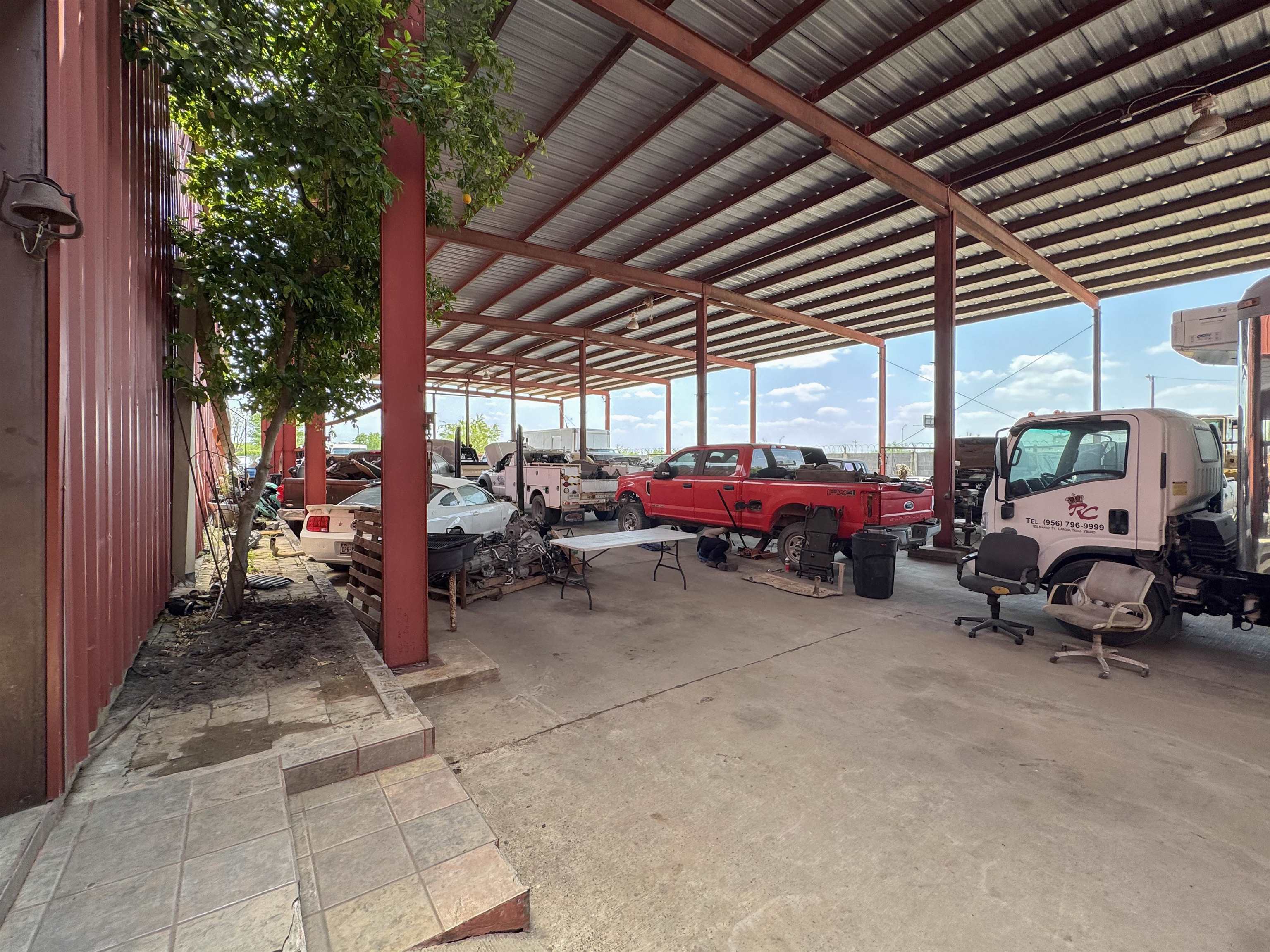 5103 E U.s. Hwy 59 Property Photo 21