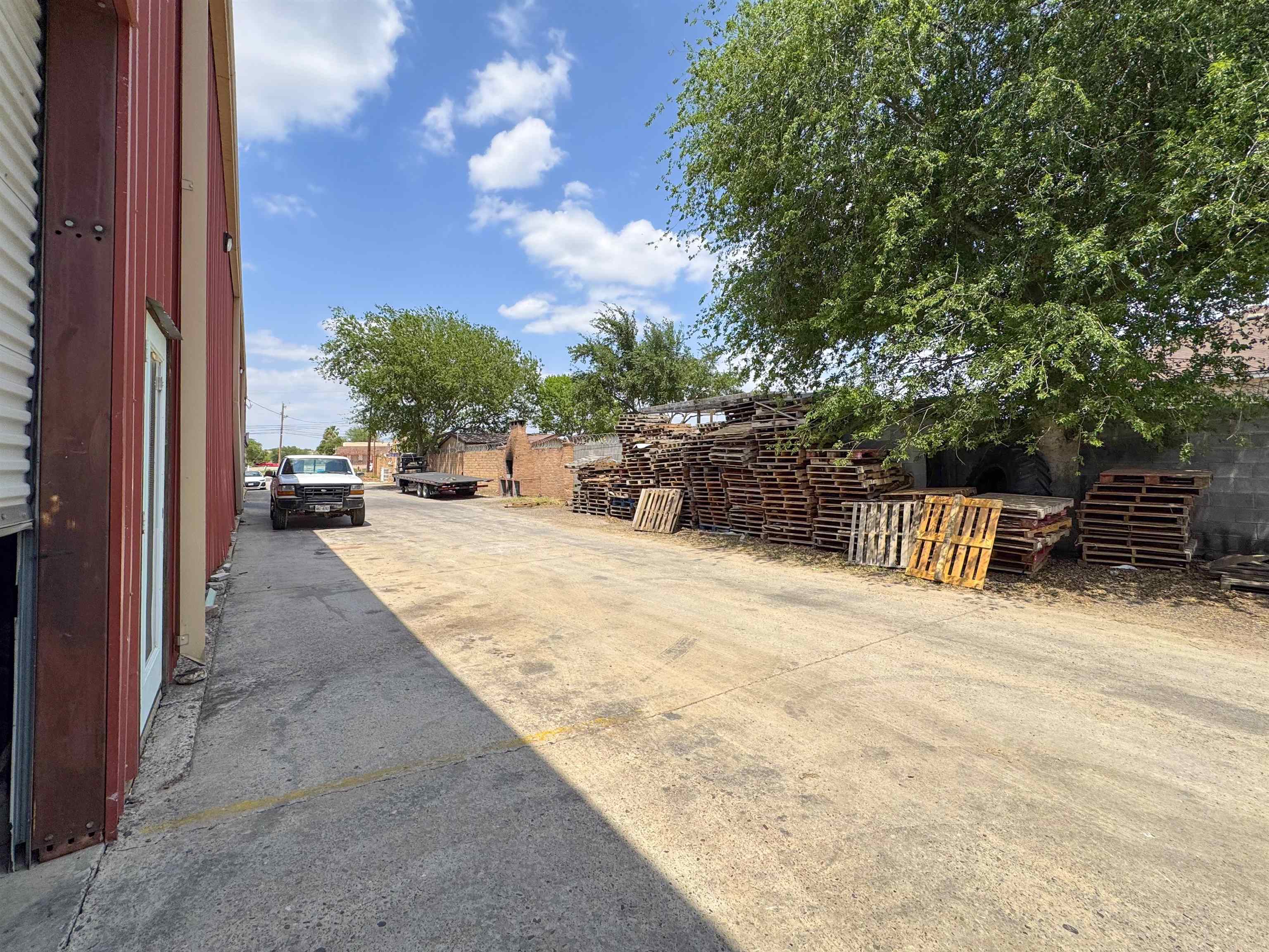 5103 E U.s. Hwy 59 Property Photo 23