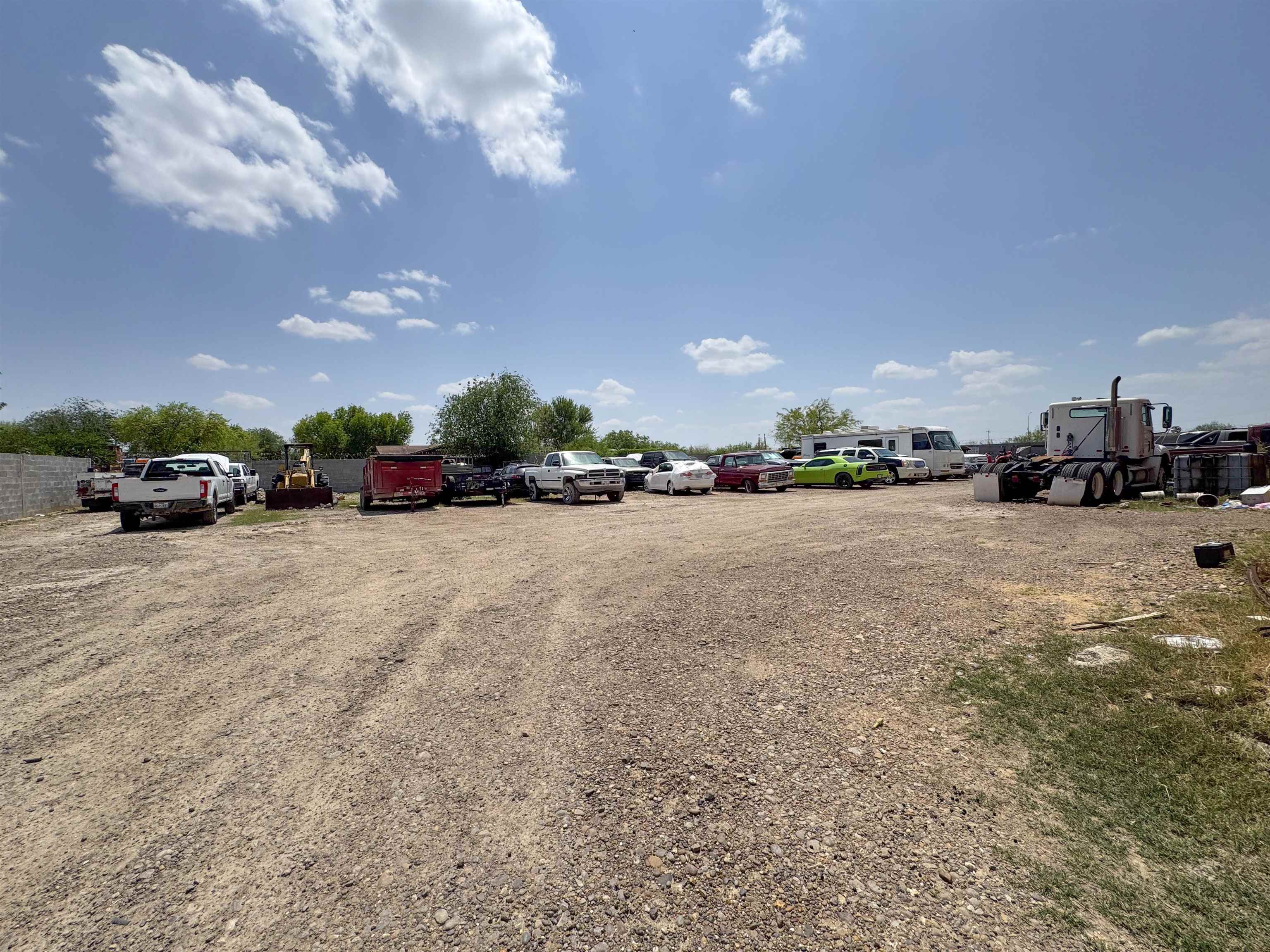 5103 E U.s. Hwy 59 Property Photo 25