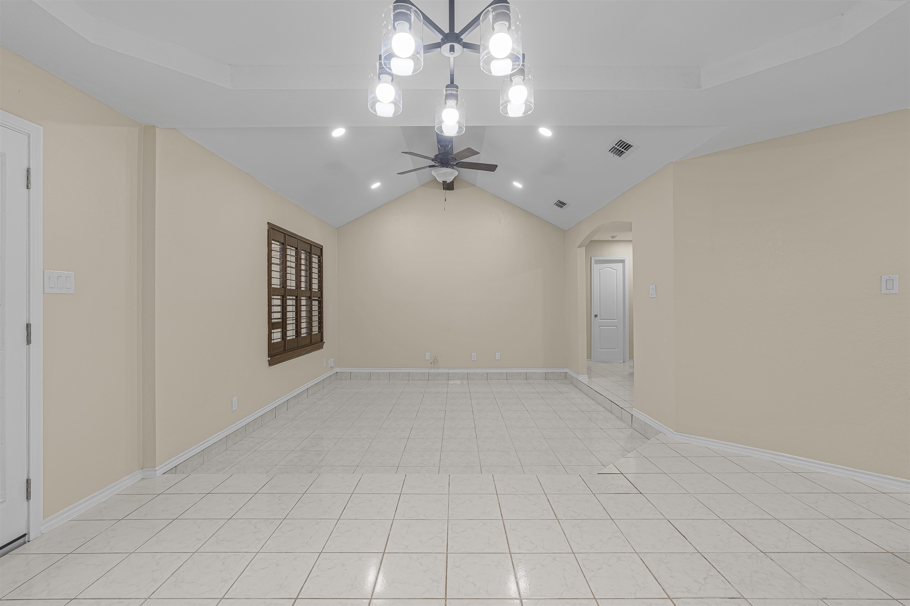 8912 Liberty Lp Property Photo 17