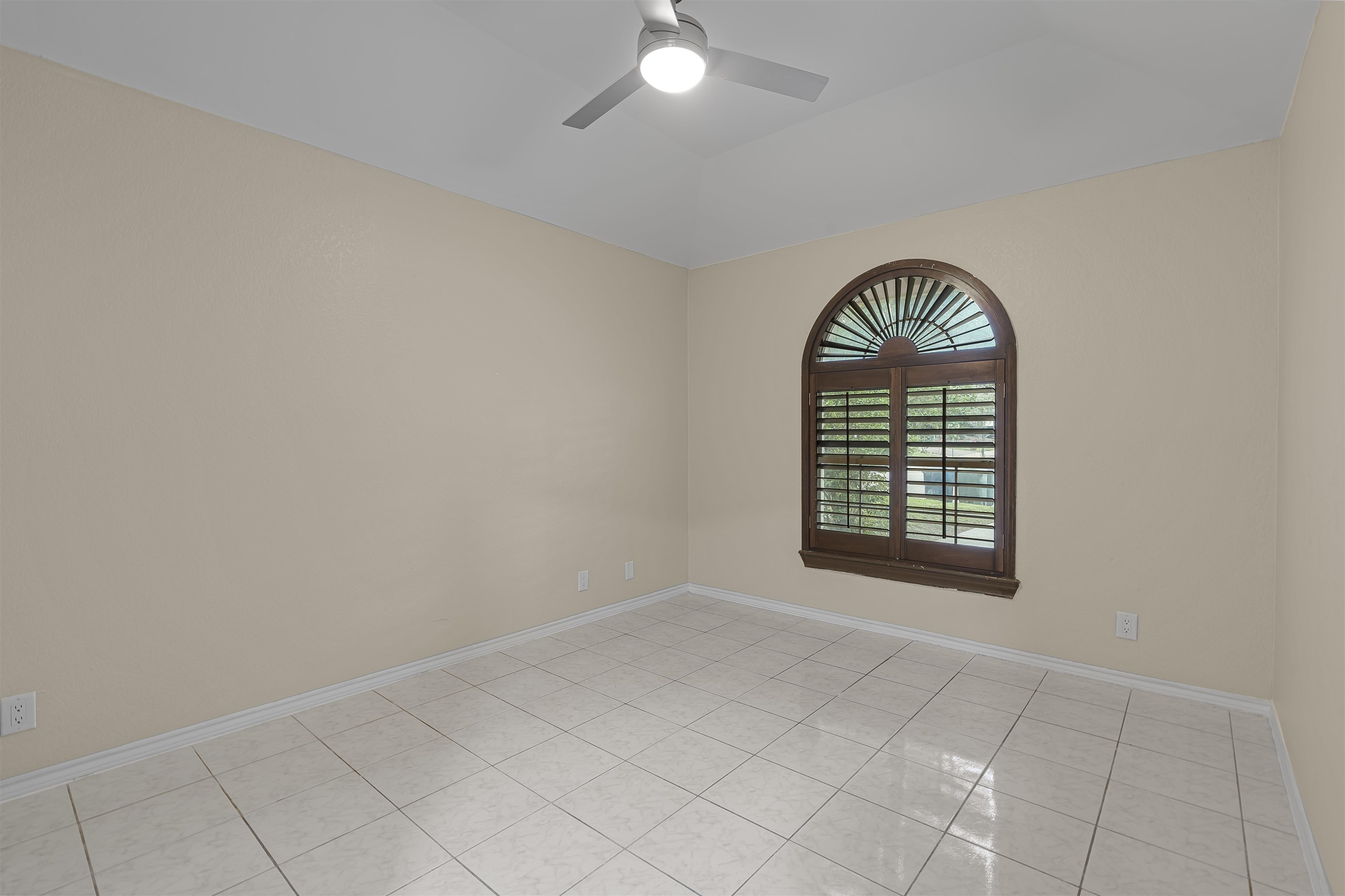 8912 Liberty Lp Property Photo 34