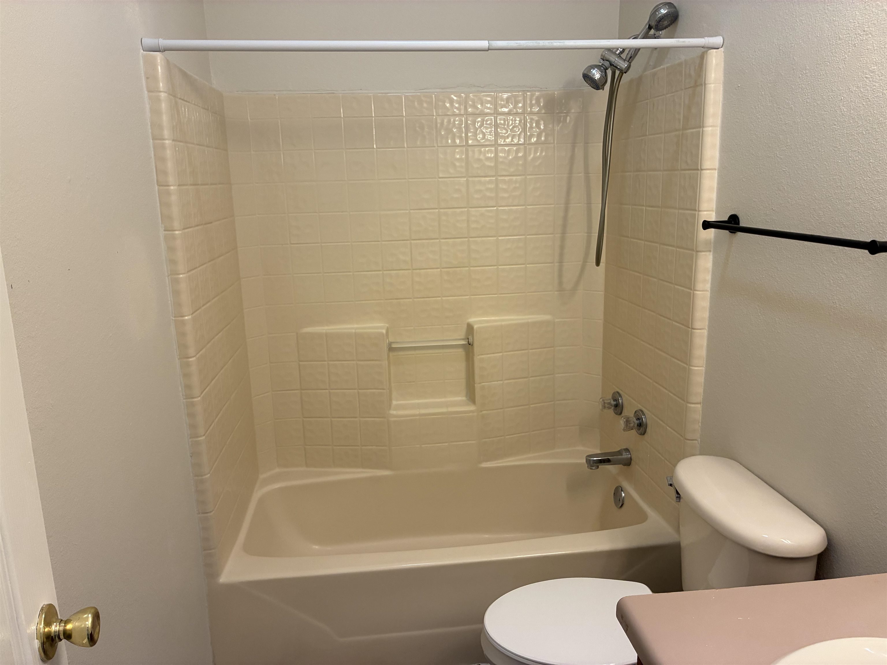 511 Shiloh Dr 14 Property Photo 8