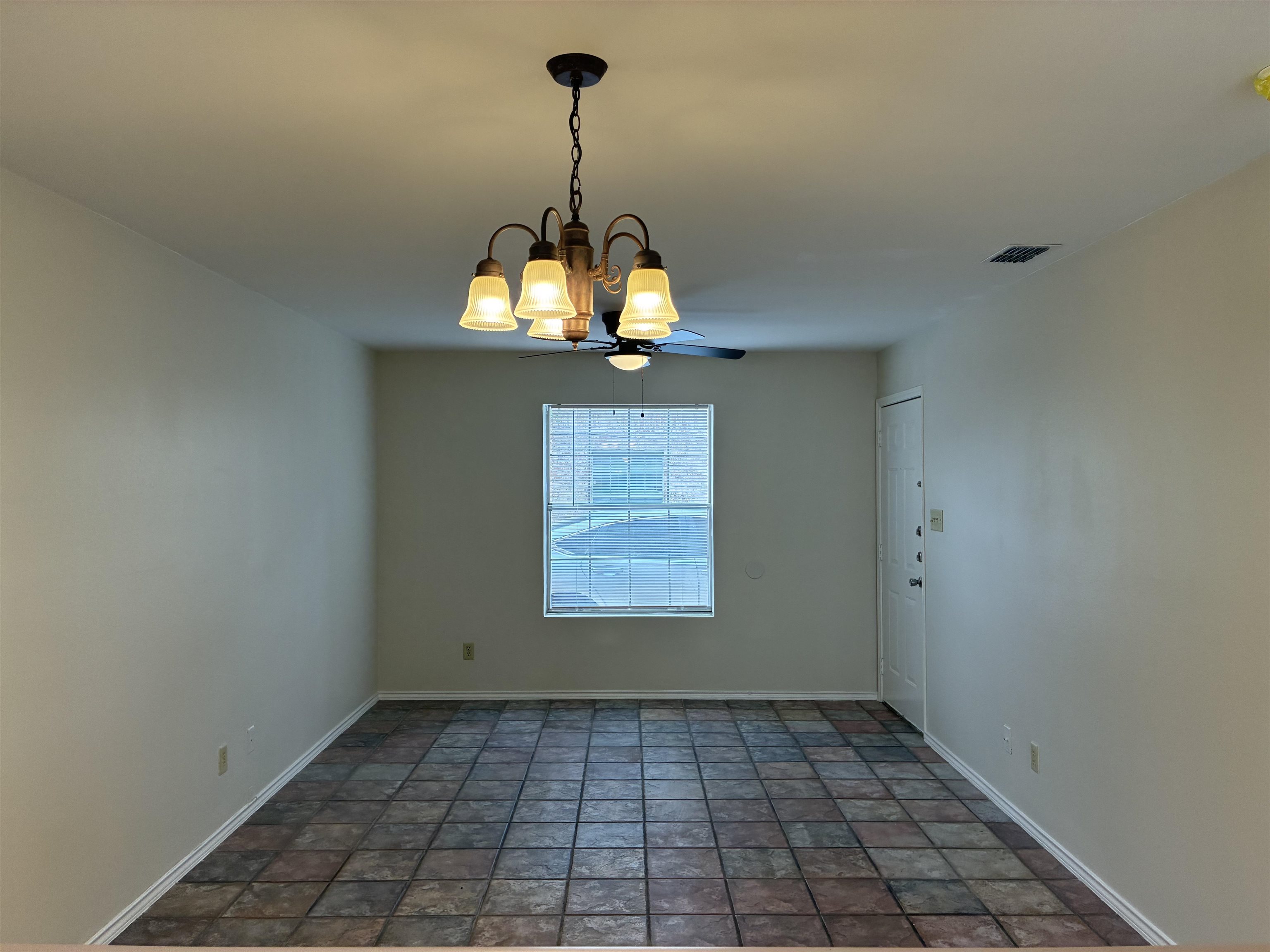 511 Shiloh Dr 6 Property Photo 9