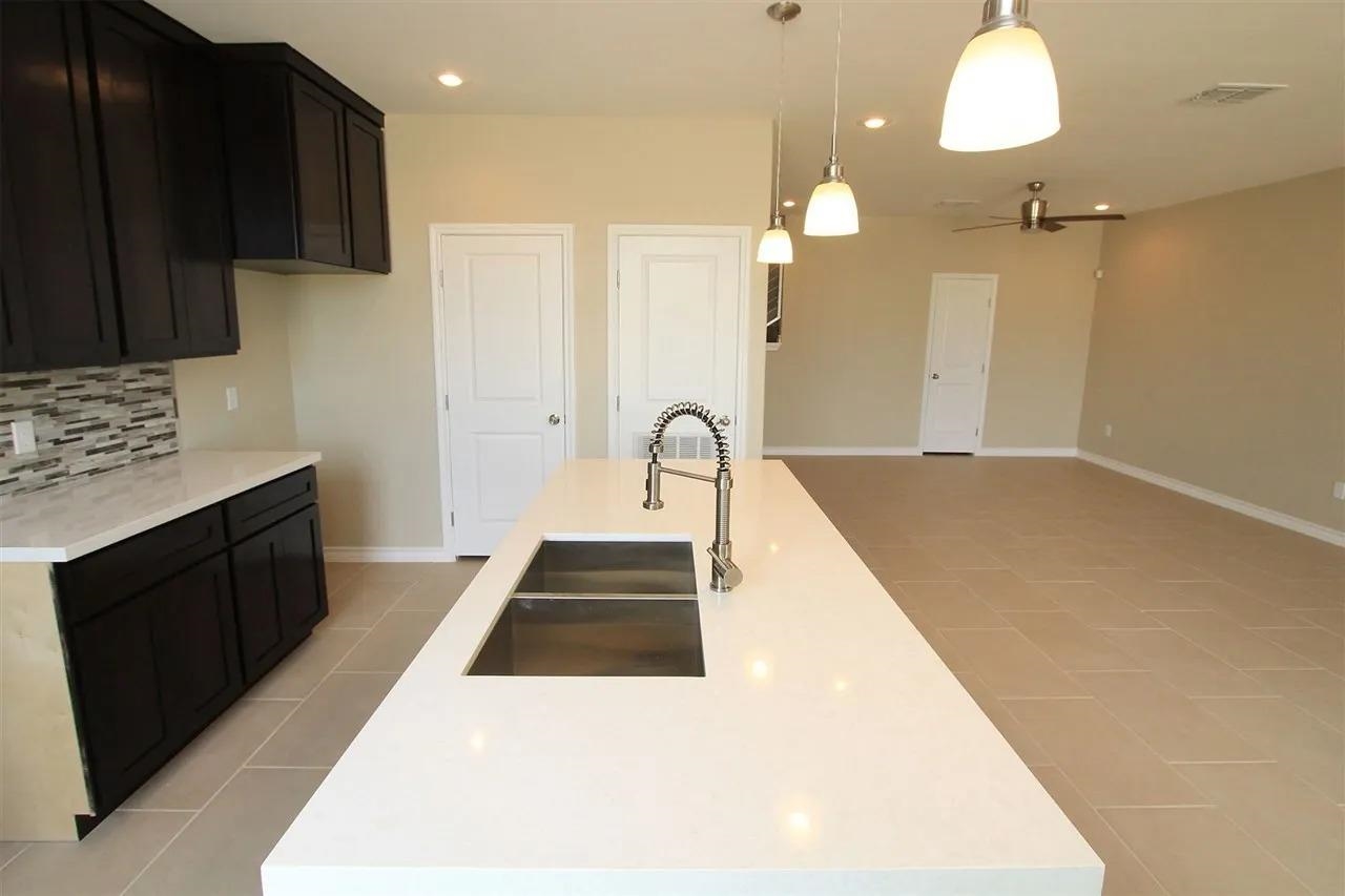 7917 Elka Lp Property Photo 8