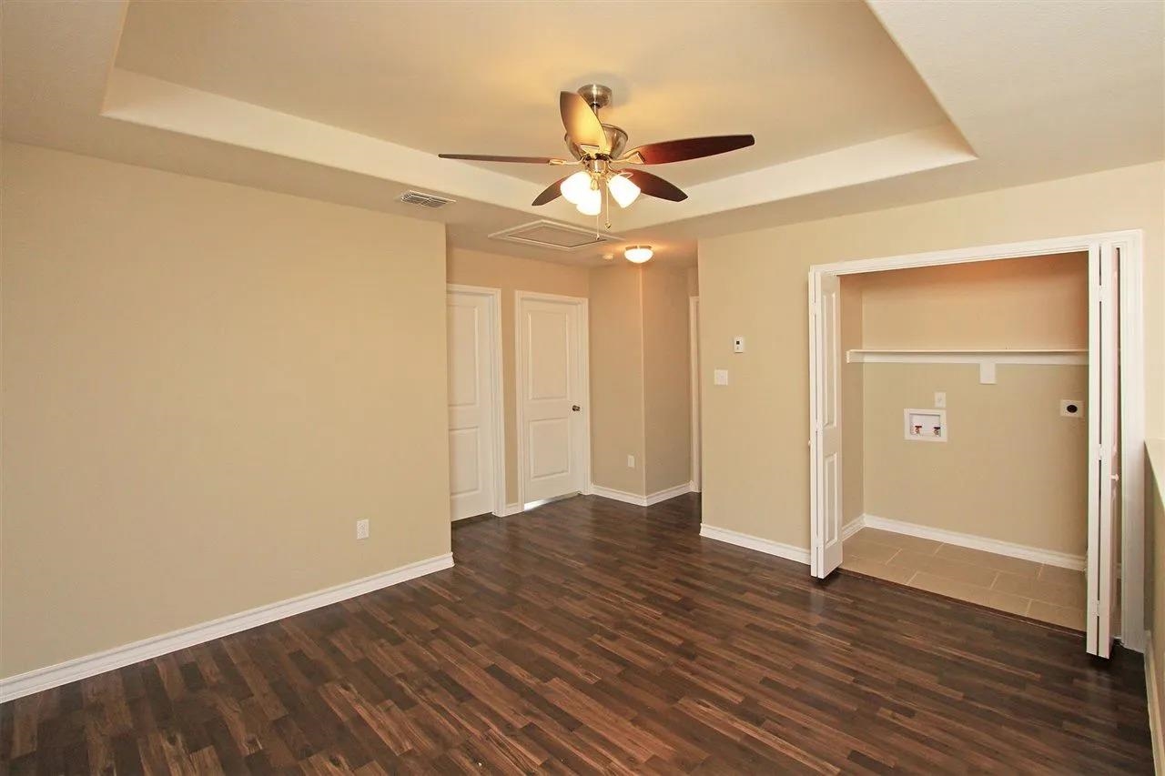 7917 Elka Lp Property Photo 12