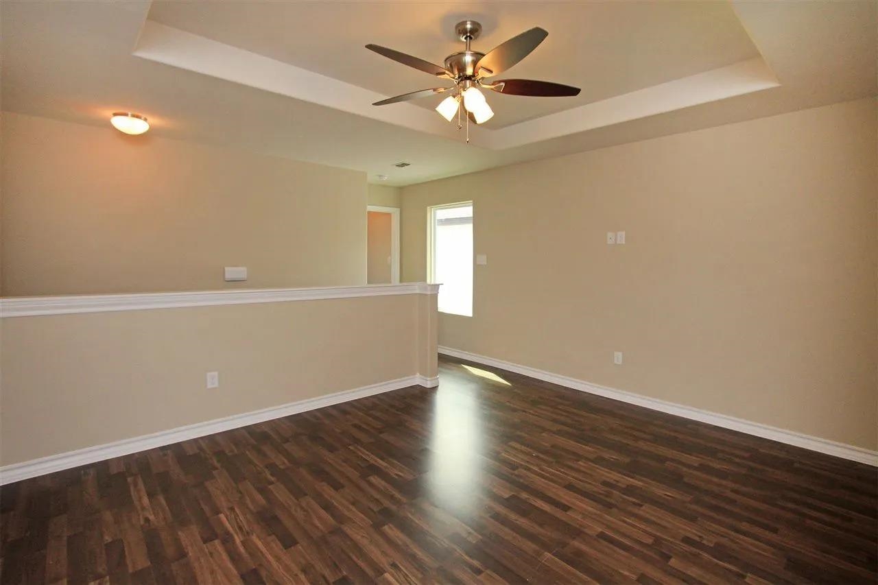 7917 Elka Lp Property Photo 15