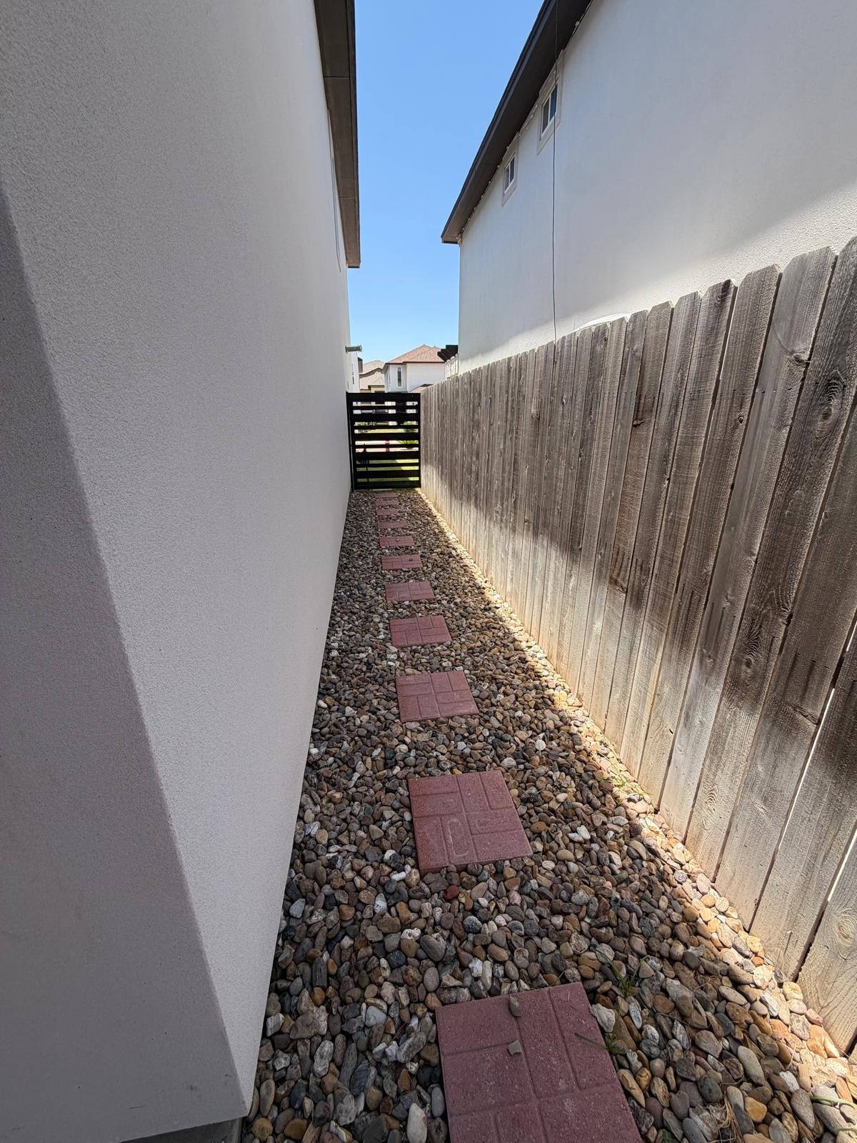 7917 Elka Lp Property Photo 27