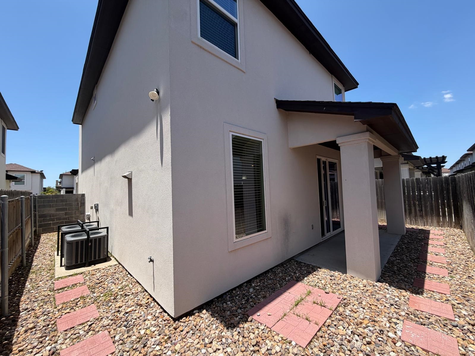 7917 Elka Lp Property Photo 32