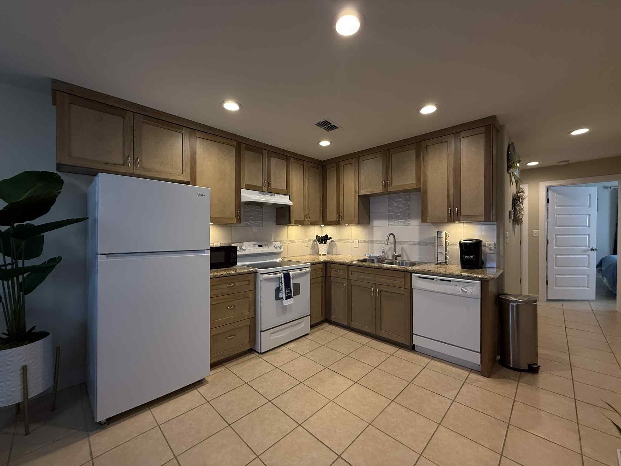 101 E Capricorn Dr. A Property Photo 10