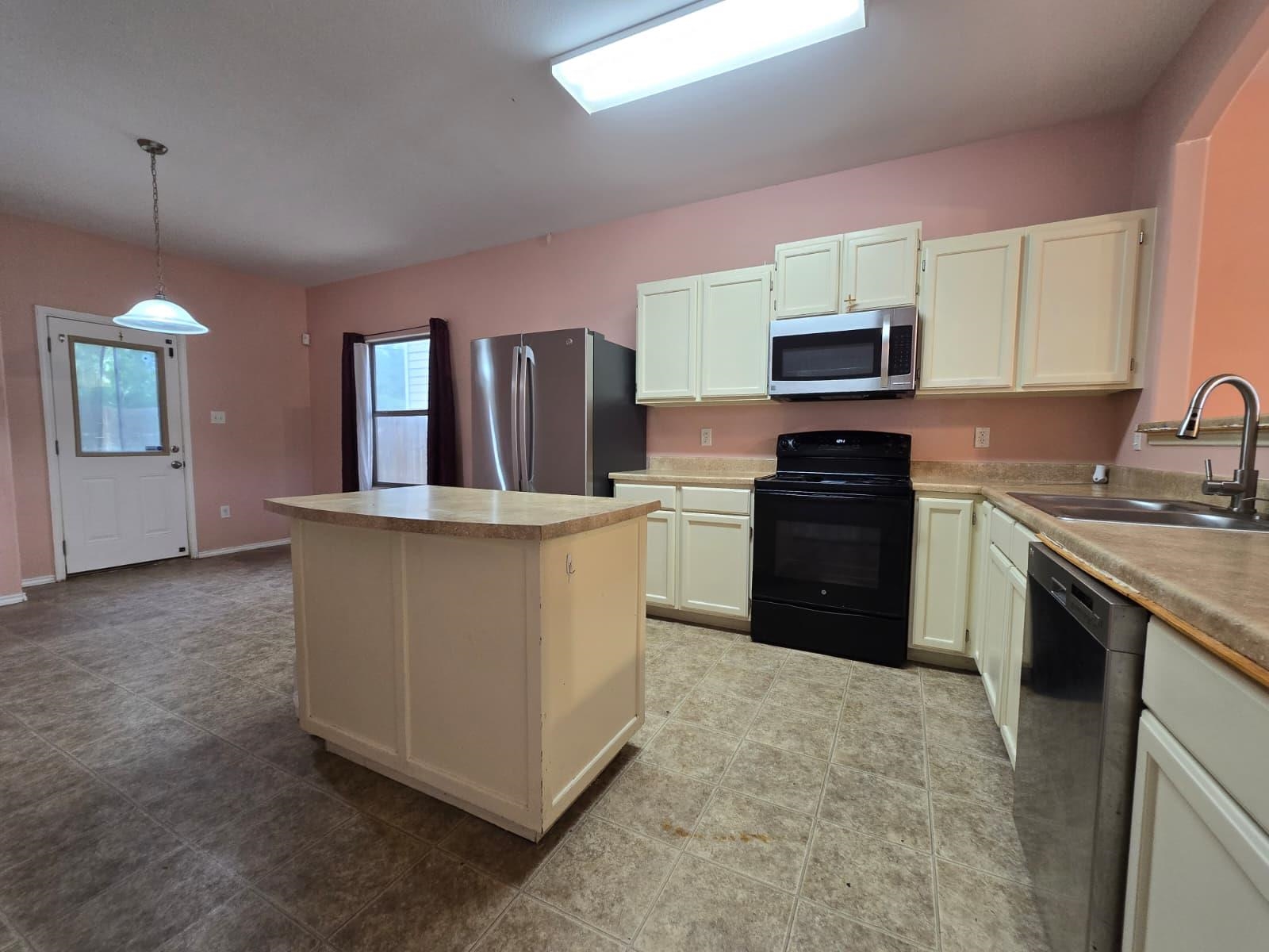 5507 Marlin Dr Property Photo 4
