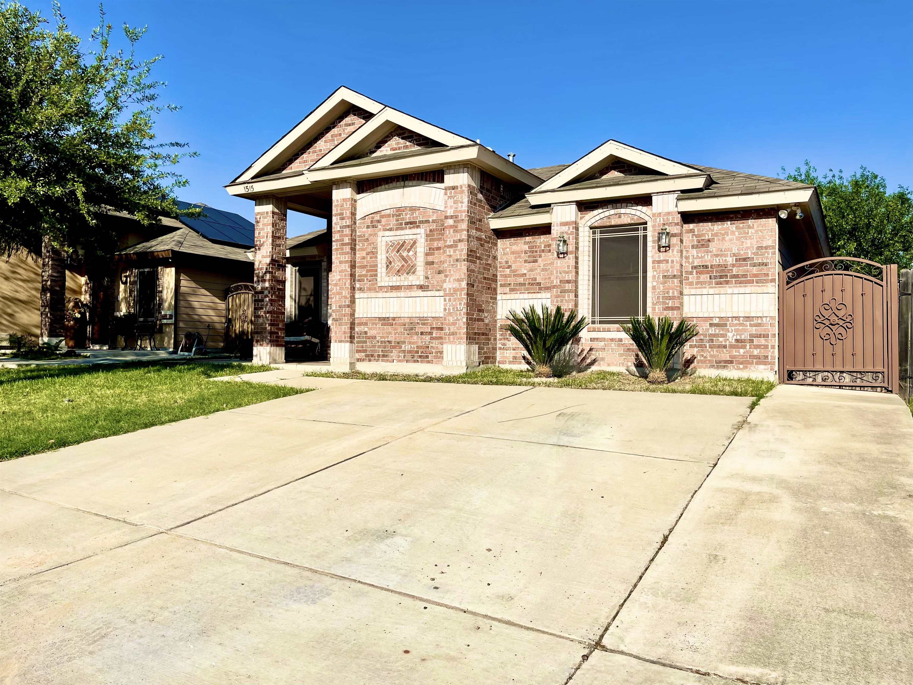 1515 Cozumel Dr Property Photo 3