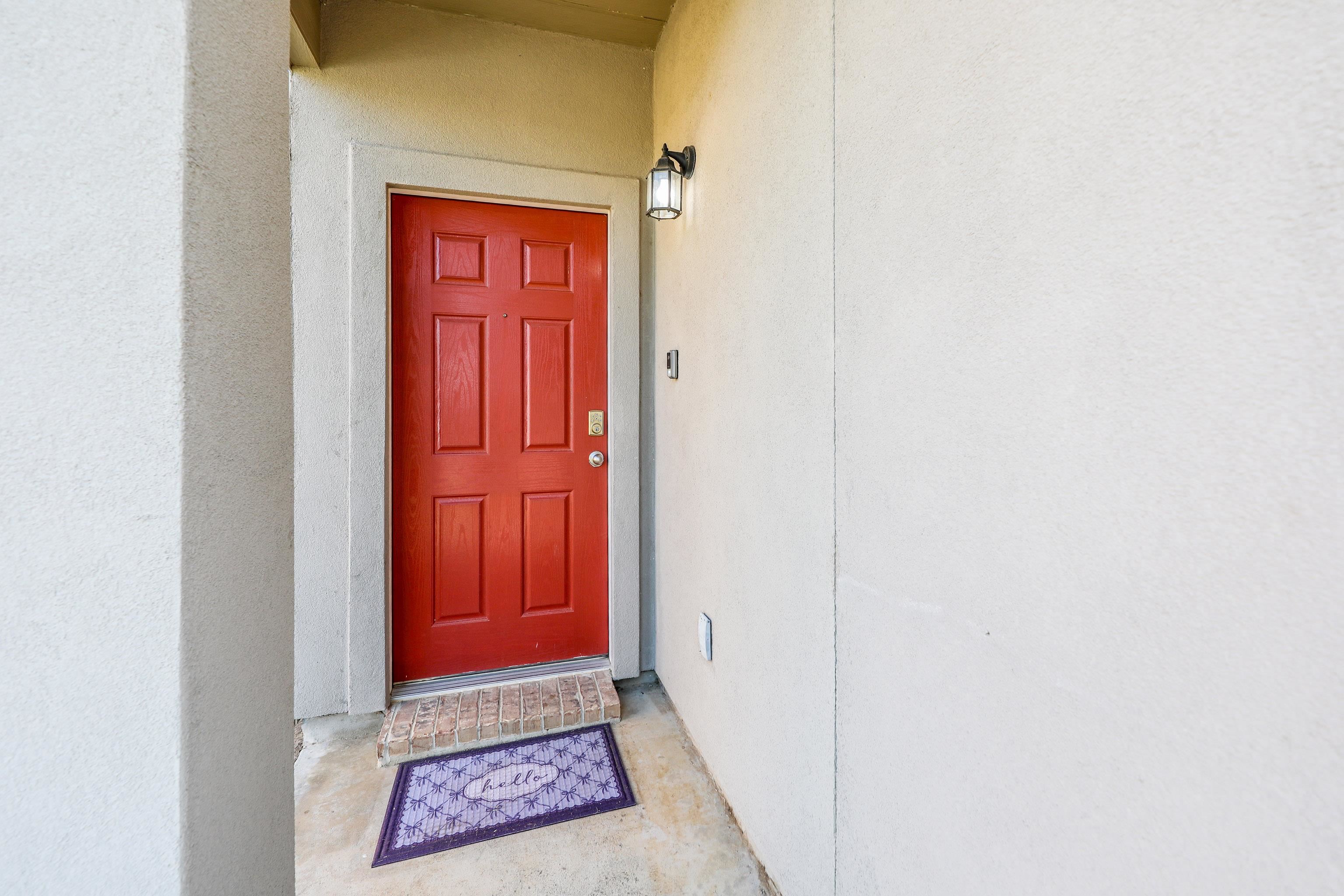 5815 St. Joan Of Arc Lp. Property Photo 5