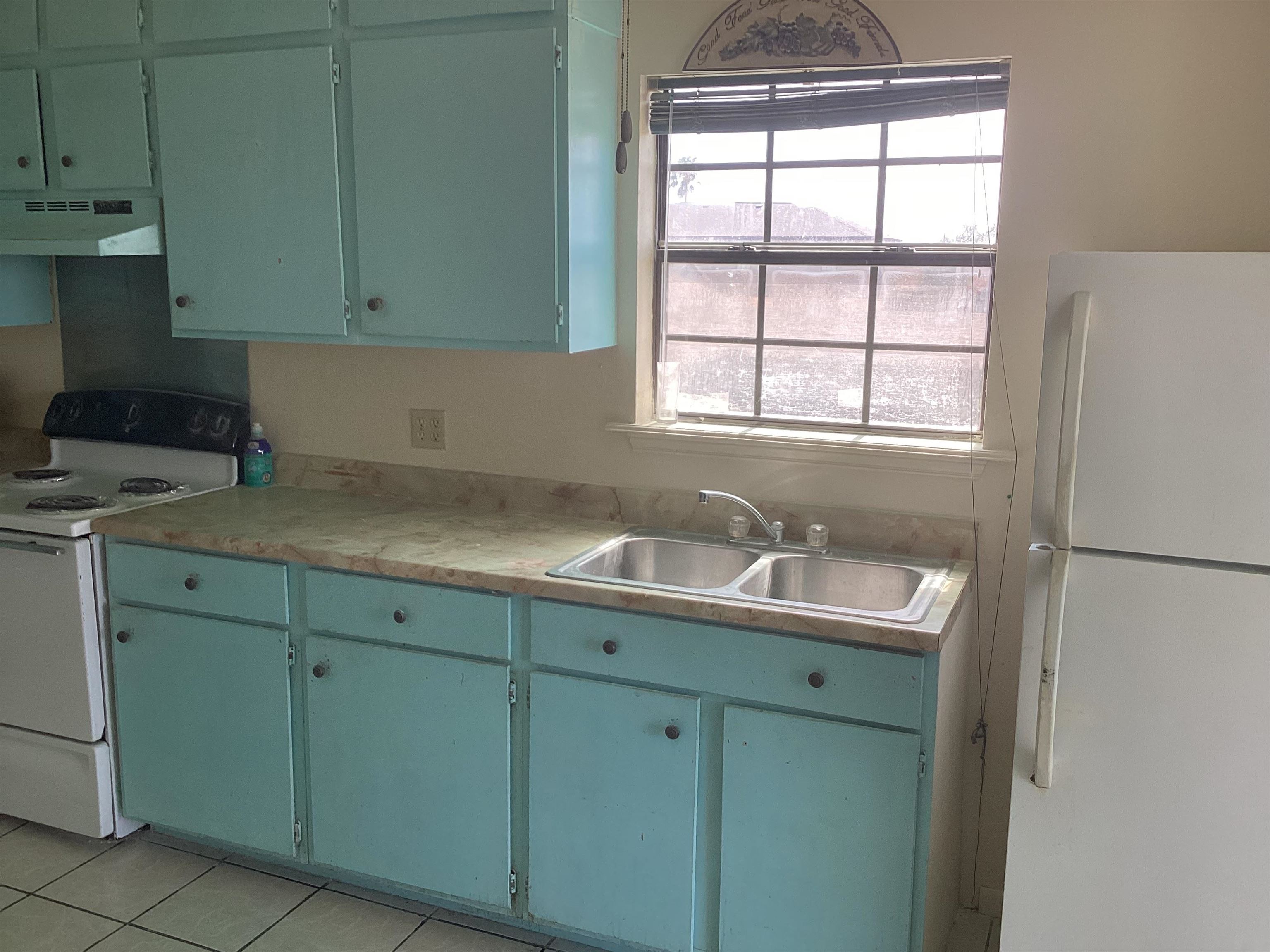 3202 Reynolds St Property Photo 8