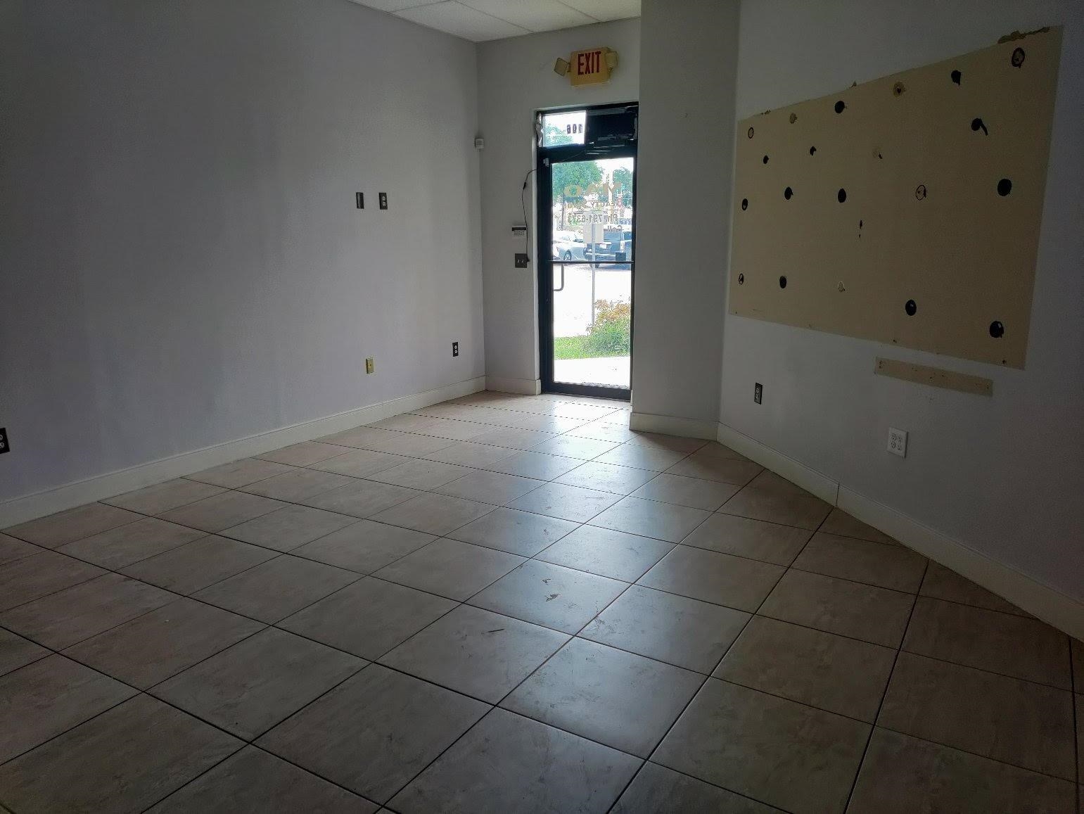 719 Chihuahua St Property Photo 7