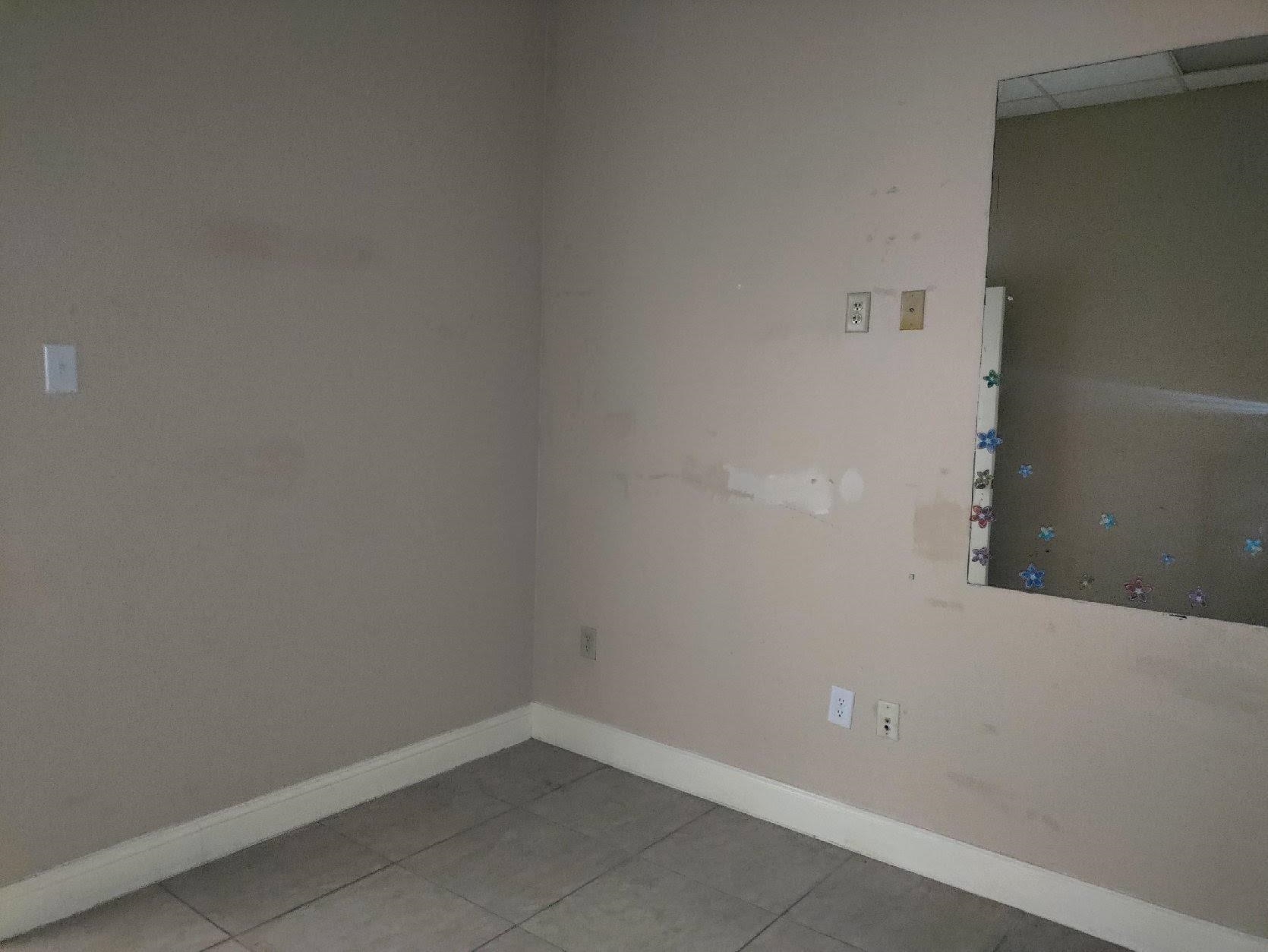 719 Chihuahua St Property Photo 9