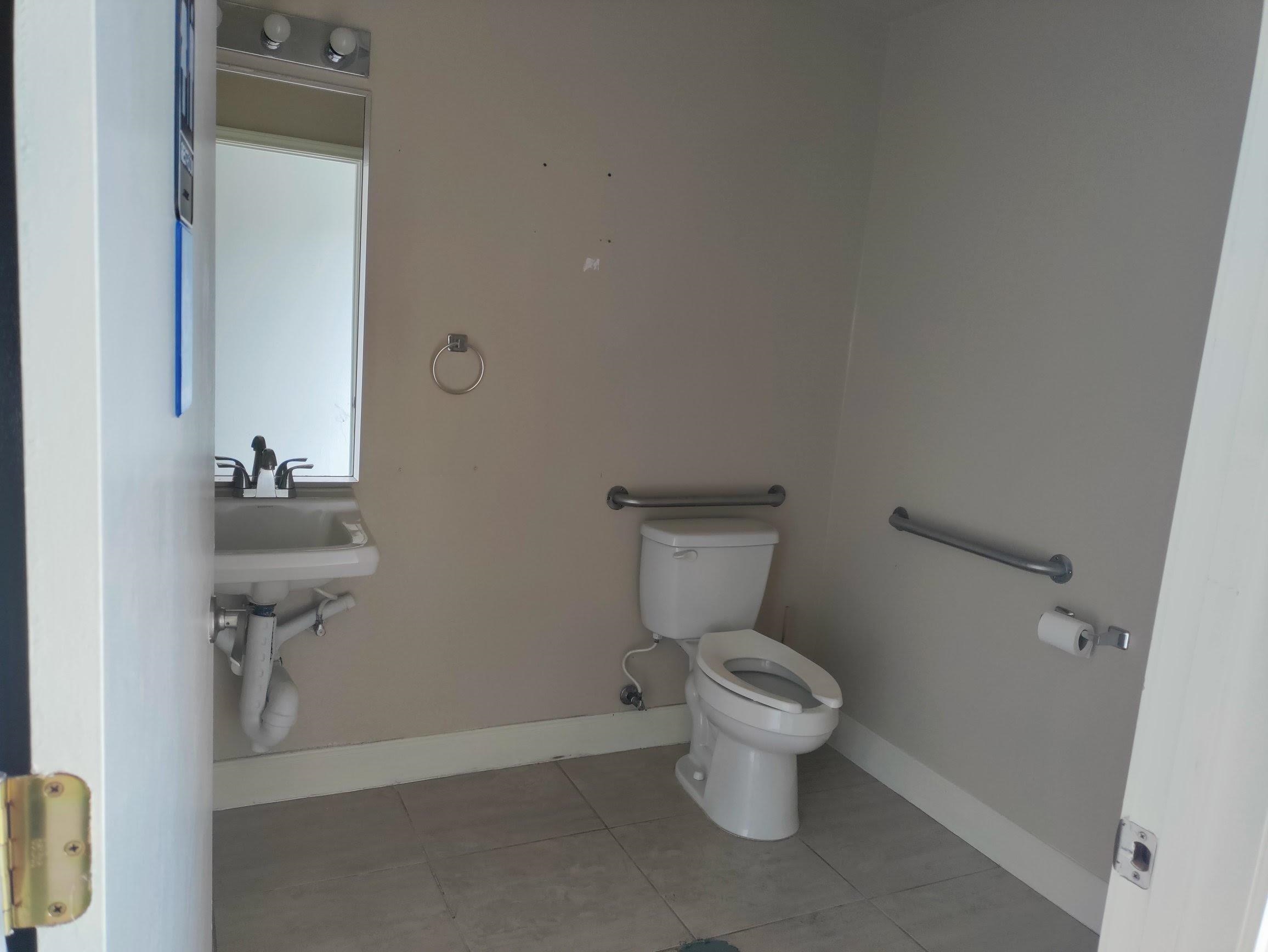 719 Chihuahua St Property Photo 11