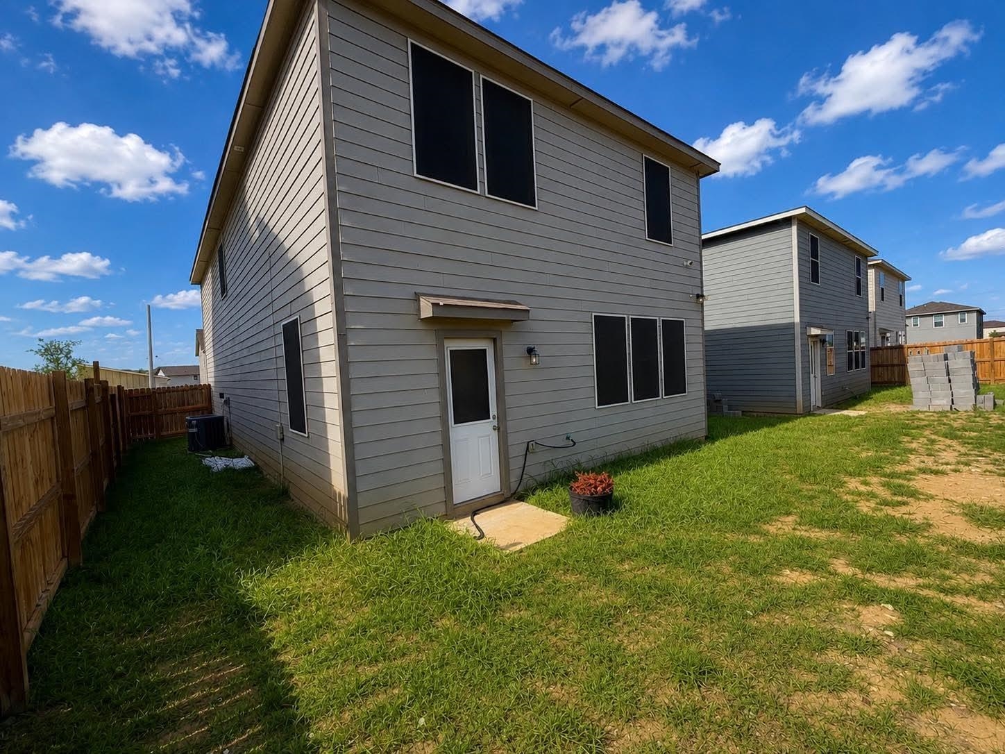 4207 Helena Dr. Property Photo 18
