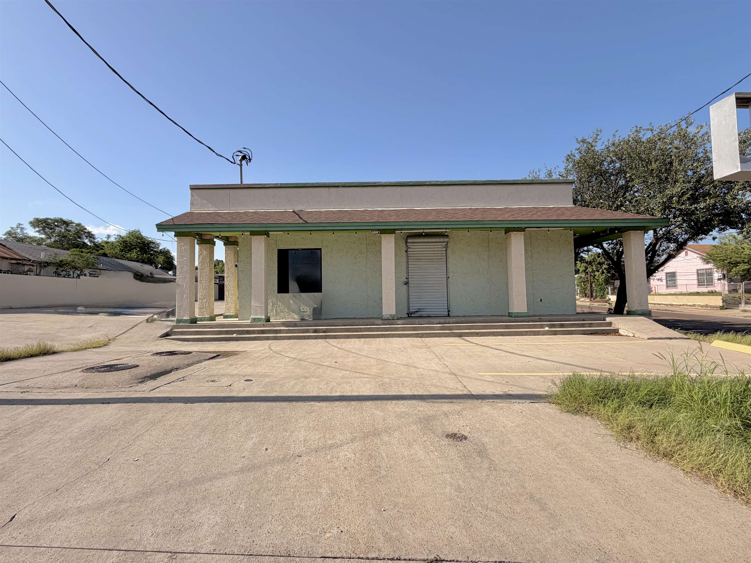 401 Stewart St Property Photo 1