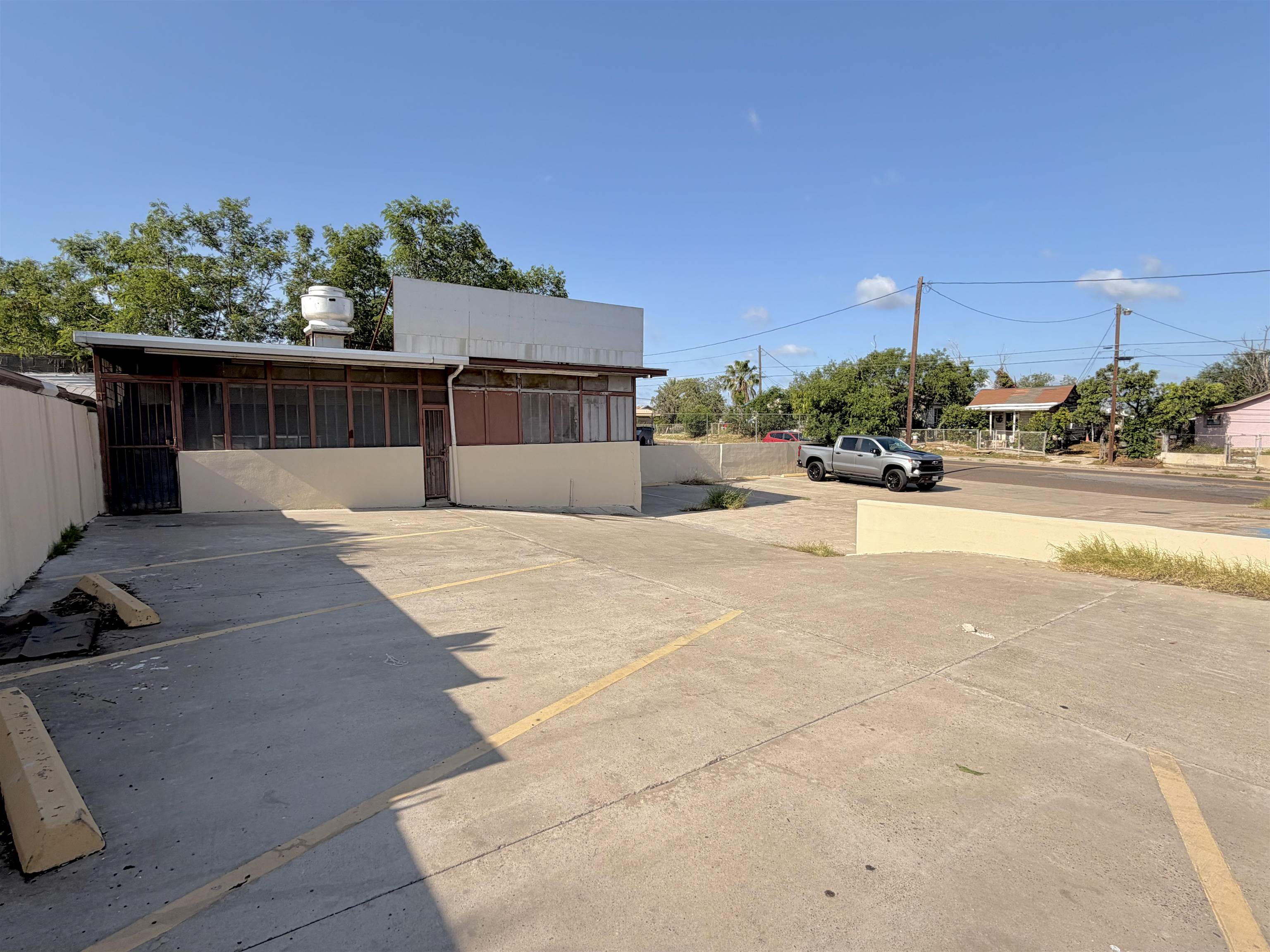401 Stewart St Property Photo 16