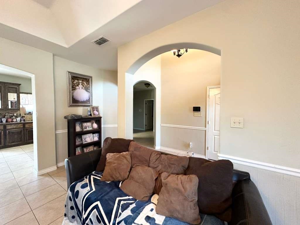 3918 Aidin St Property Photo 5