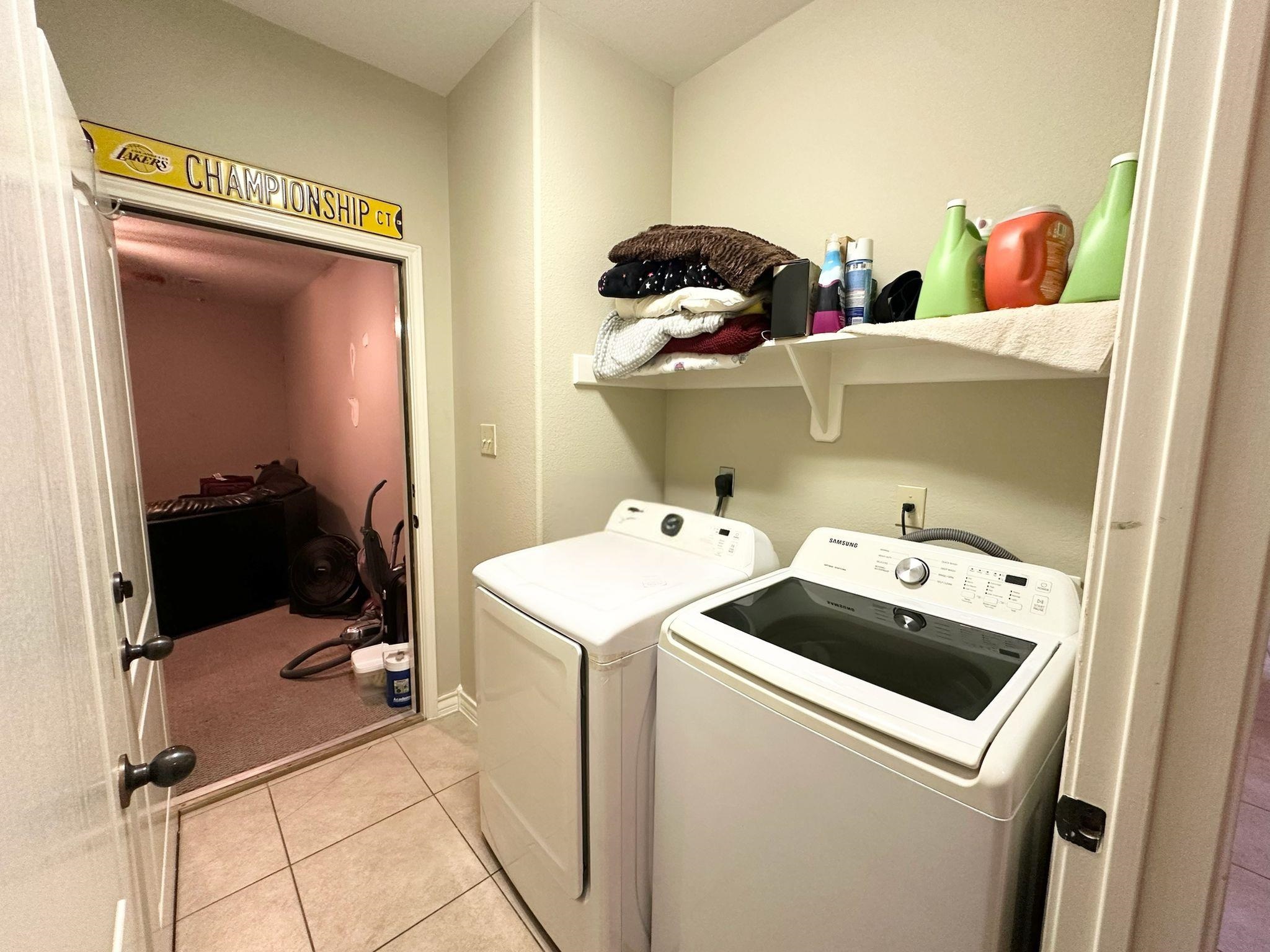 3918 Aidin St Property Photo 22