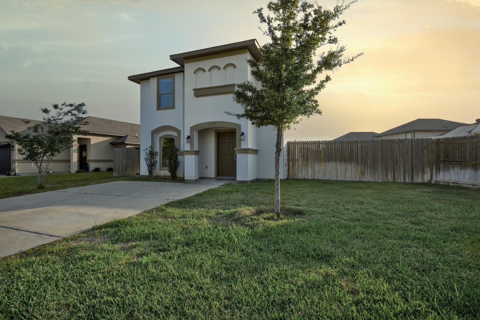 1510 Port Texas Dr. Property Photo 3