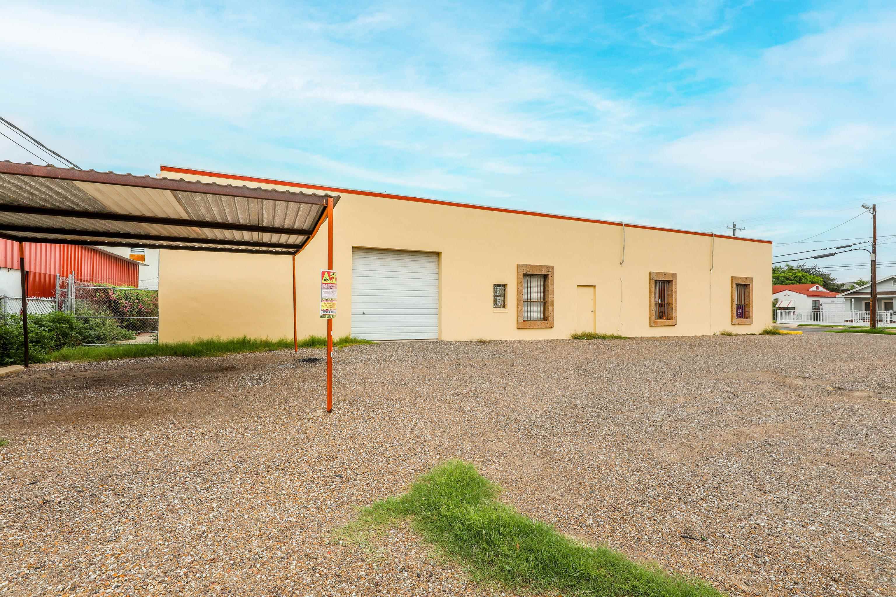 2606 San Bernardo Ave Property Photo 11