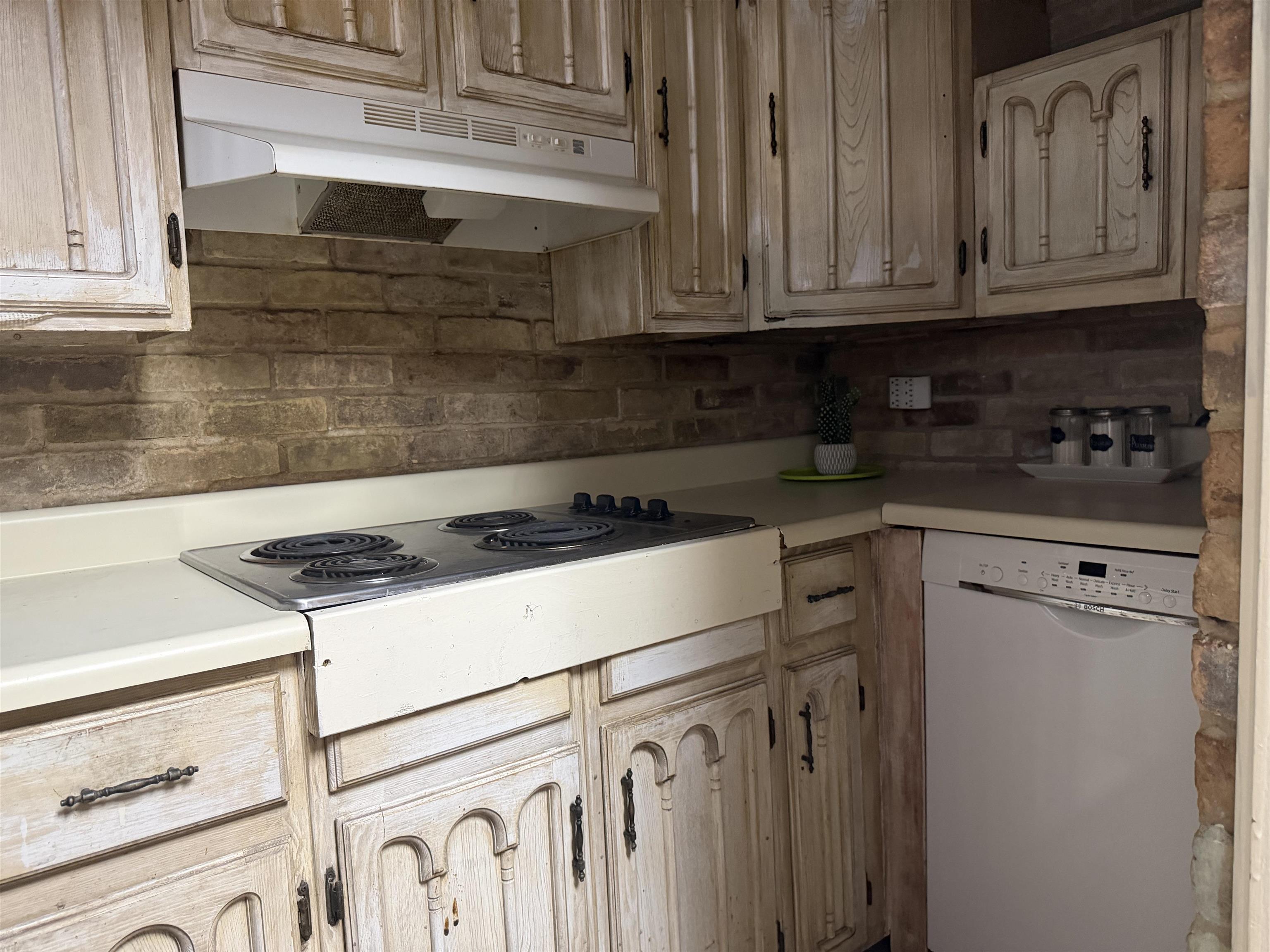 2606 San Bernardo Ave Property Photo 24