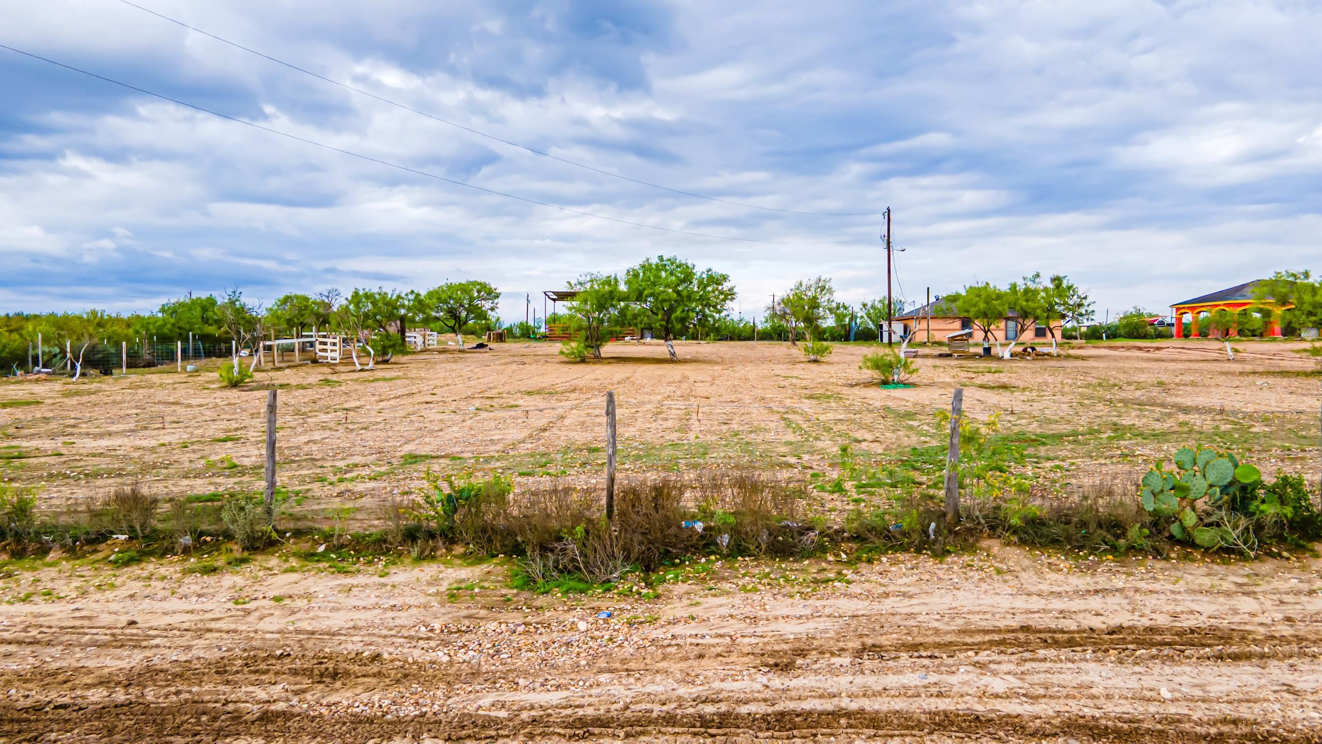 249 Los Fresnos Rd. Property Photo 1