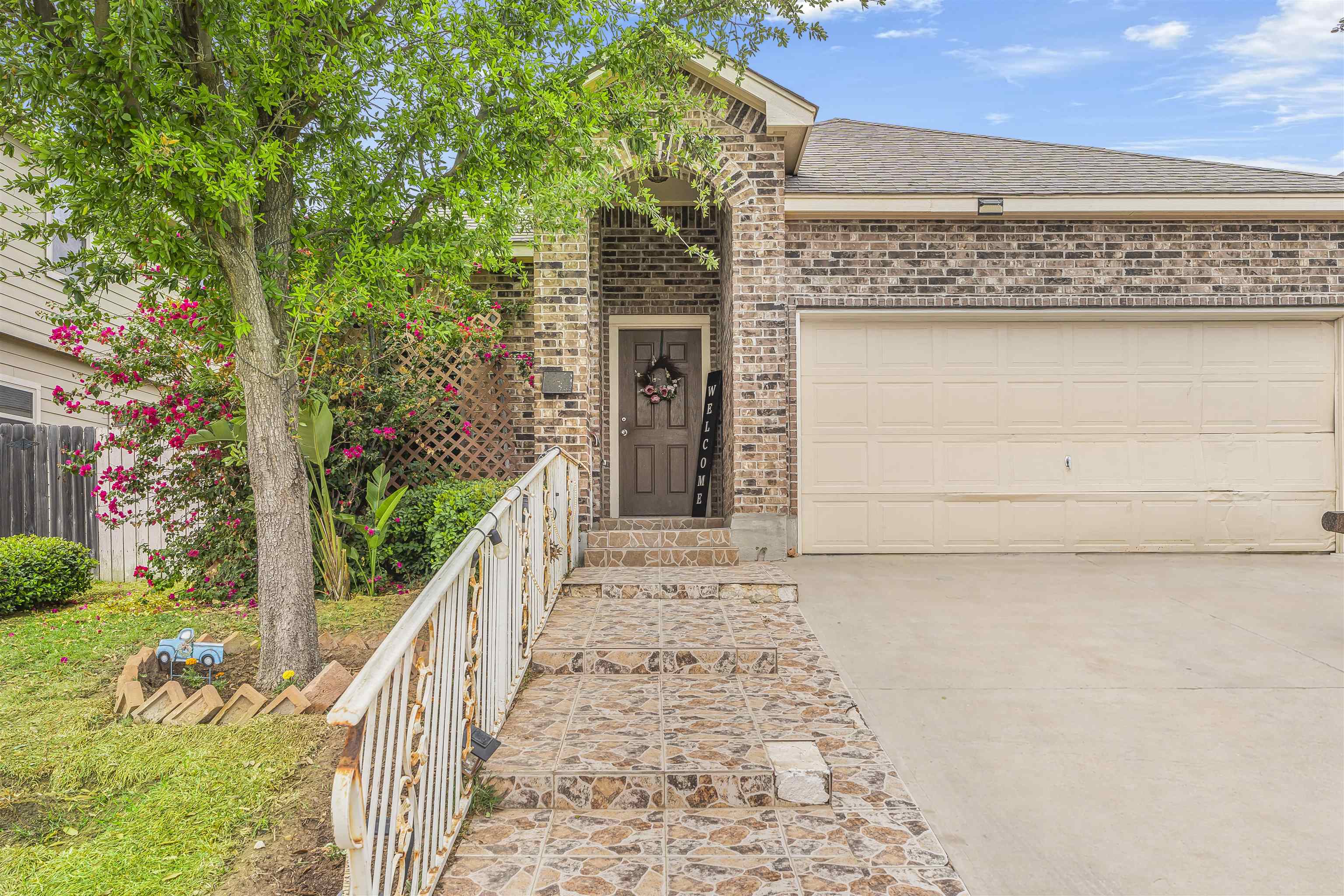 11334 Sierra Gorda Dr Property Photo 1