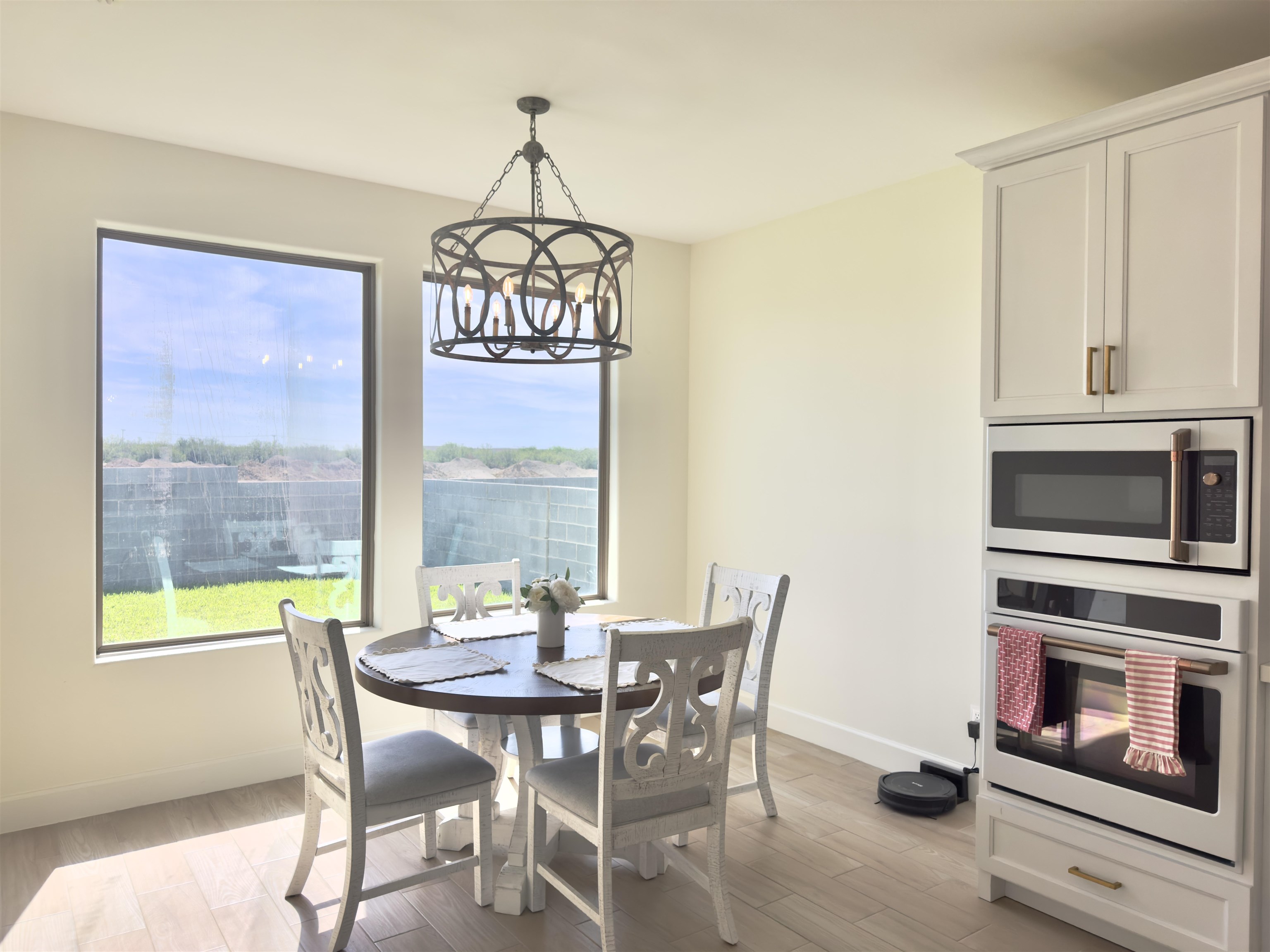 3627 Jack London Dr. Property Photo 5