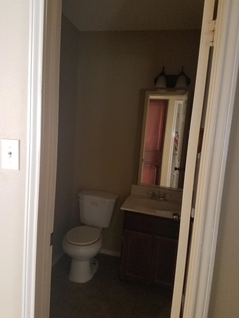 606 Gale St 29 Property Photo 2